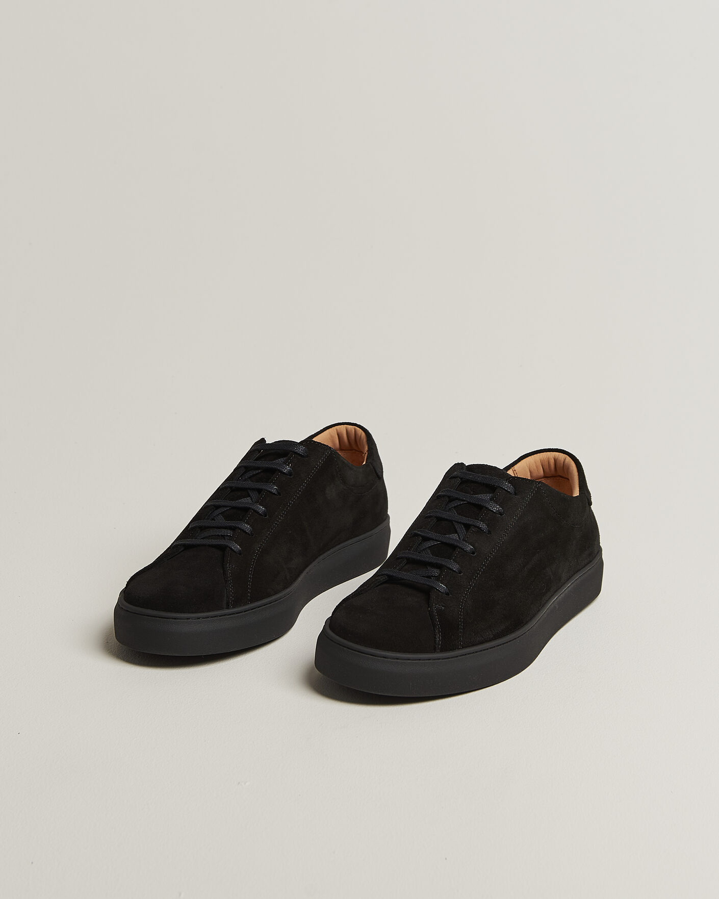 Heren | Sneakers | Myrqvist | Oaxen Monochrome III Sneakers Black Suede