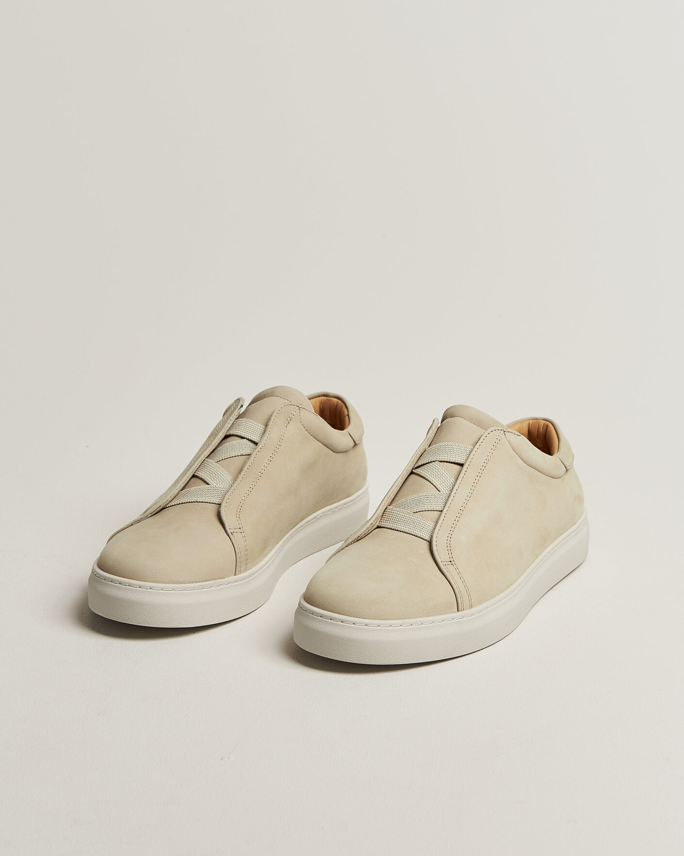 Heren | Sneakers | Myrqvist | Alnö Monochrome II Sneakers Beige Nubuck