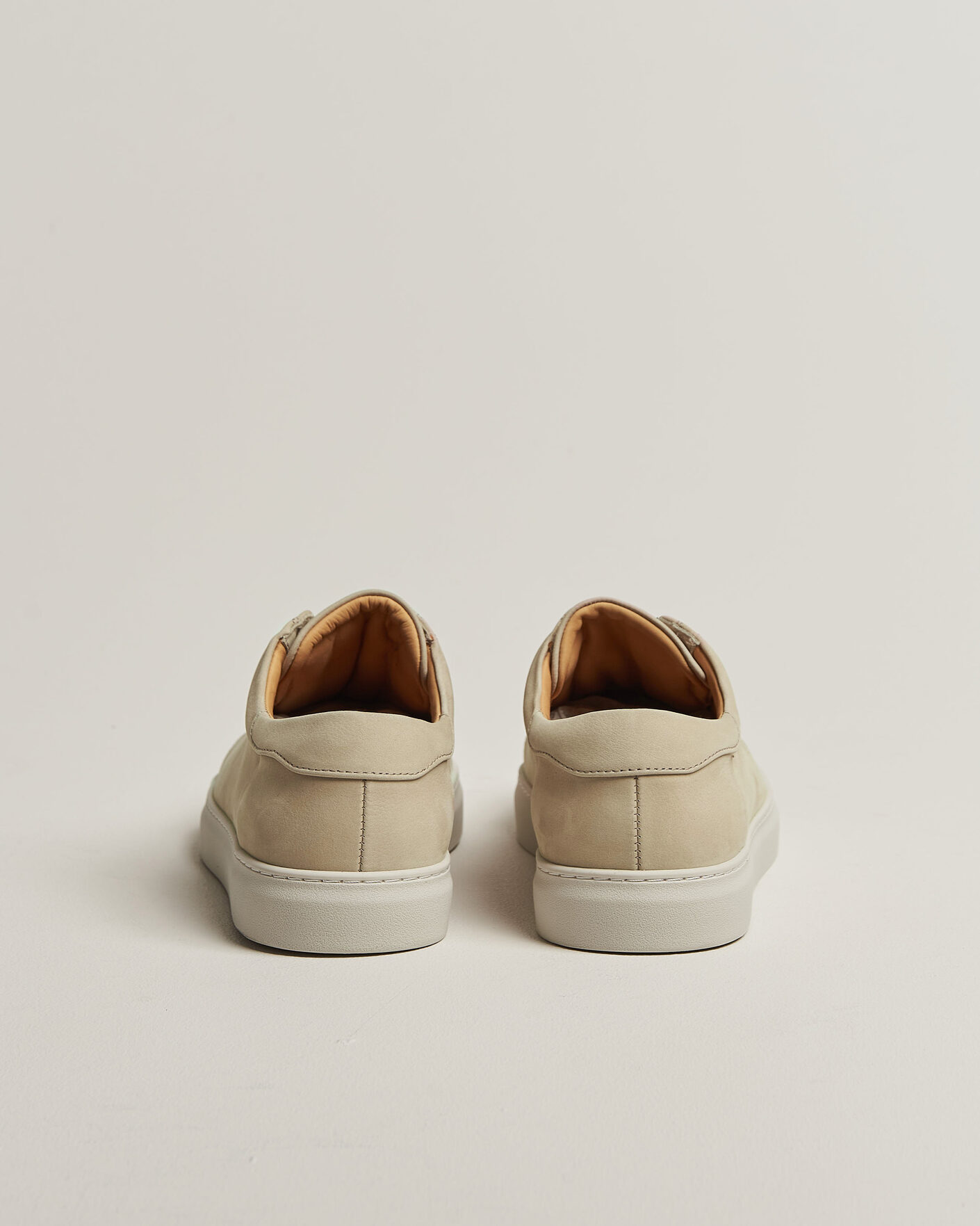 Heren | Sneakers | Myrqvist | Alnö Monochrome II Sneakers Beige Nubuck