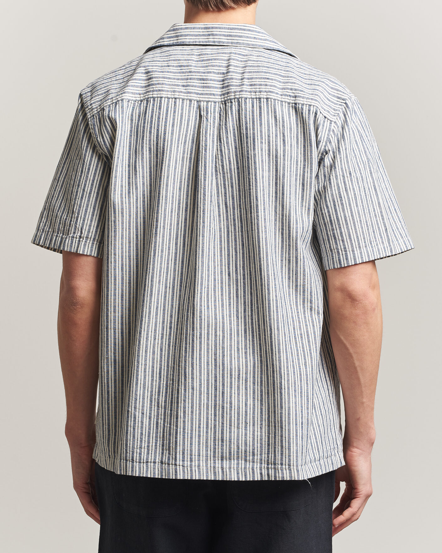 Heren | Overhemden | LES DEUX | Stripe Cotton/Linen Short Sleeve Shirt Dark Blue