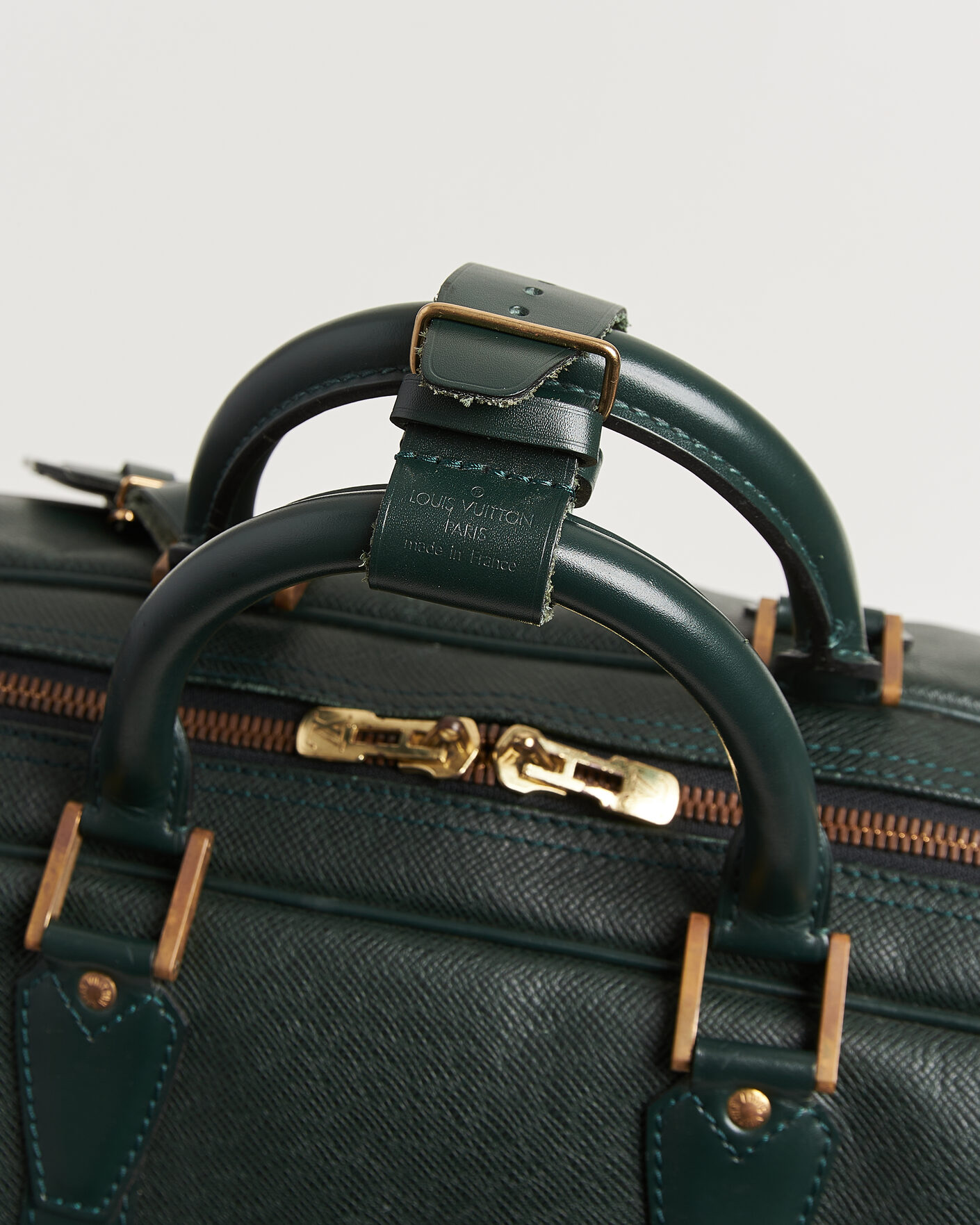 Heren | Pre-Owned & Vintage Bags | Louis Vuitton Pre-Owned | Taiga Kendall GM Bag Green