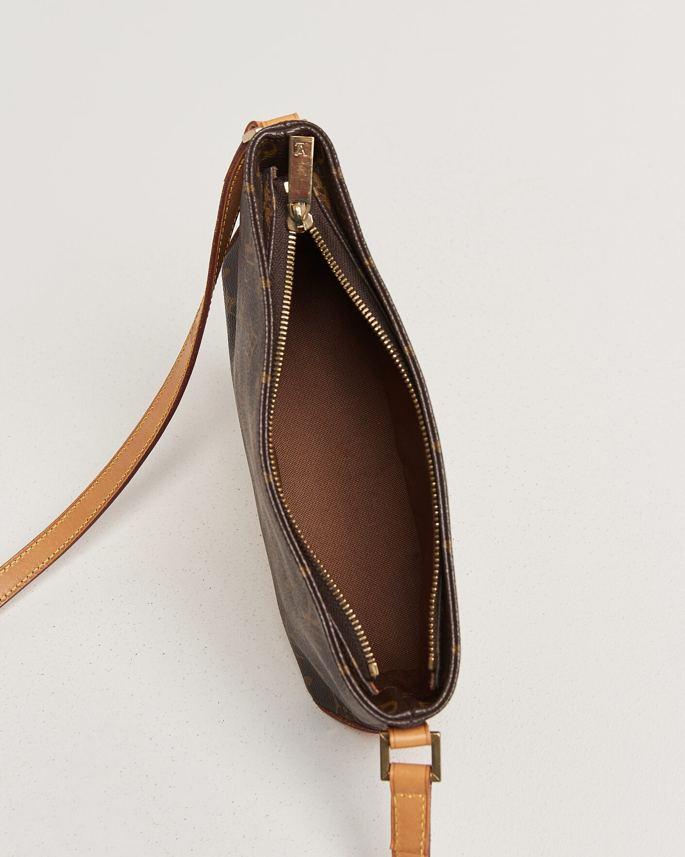 Heren | Pre-Owned & Vintage Bags | Louis Vuitton Pre-Owned | Trotteur Crossbody Bag Monogram