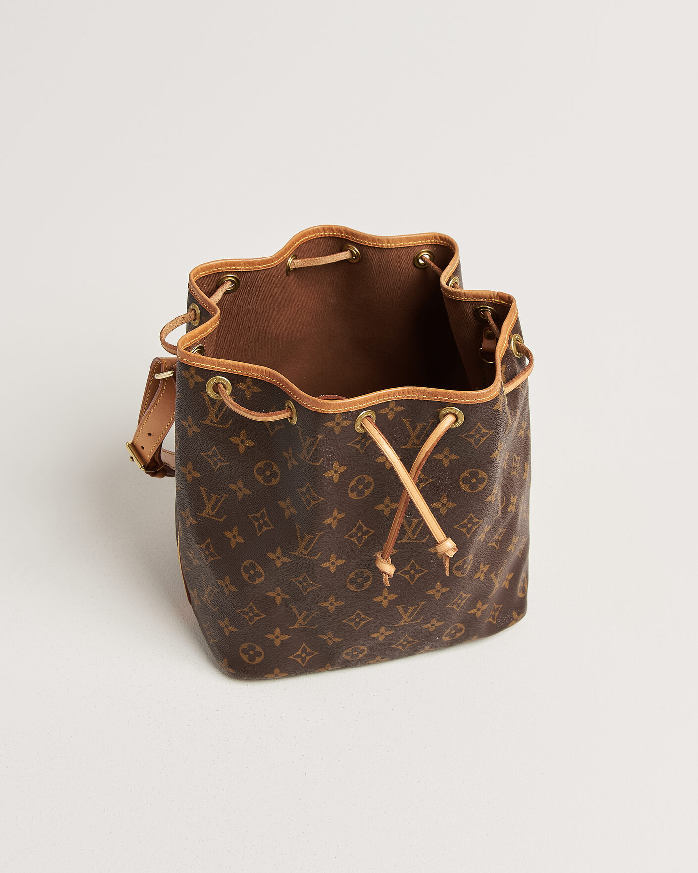 Heren | Pre-Owned & Vintage Bags | Louis Vuitton Pre-Owned | Petit Noé Monogram