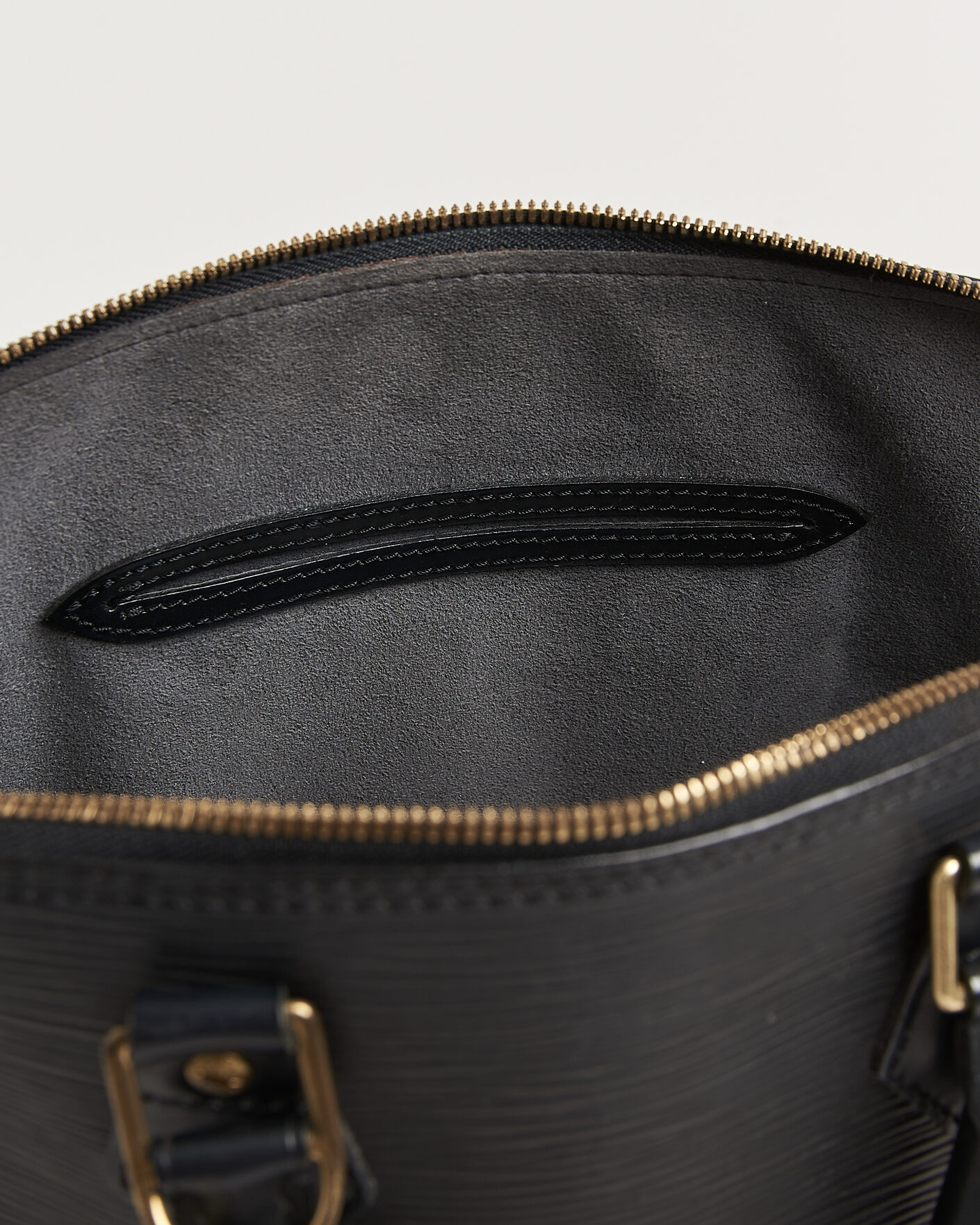 Heren | Pre-Owned & Vintage Bags | Louis Vuitton Pre-Owned | Alma PM Bag Epi Leather Black