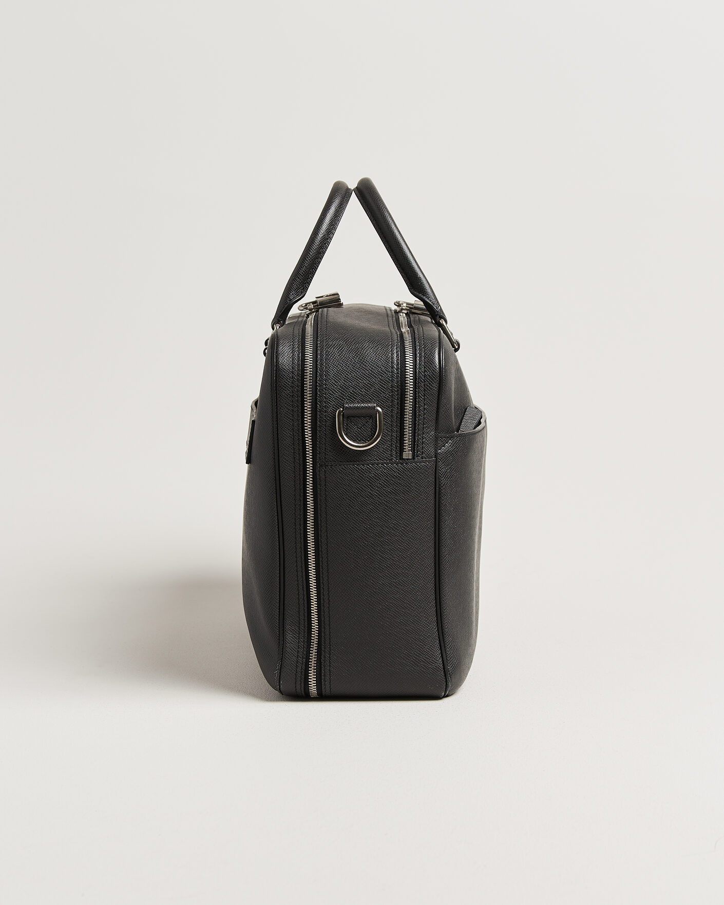 Heren | Pre-Owned & Vintage Bags | Louis Vuitton Pre-Owned | Overnight Bag Taiga Leather Black