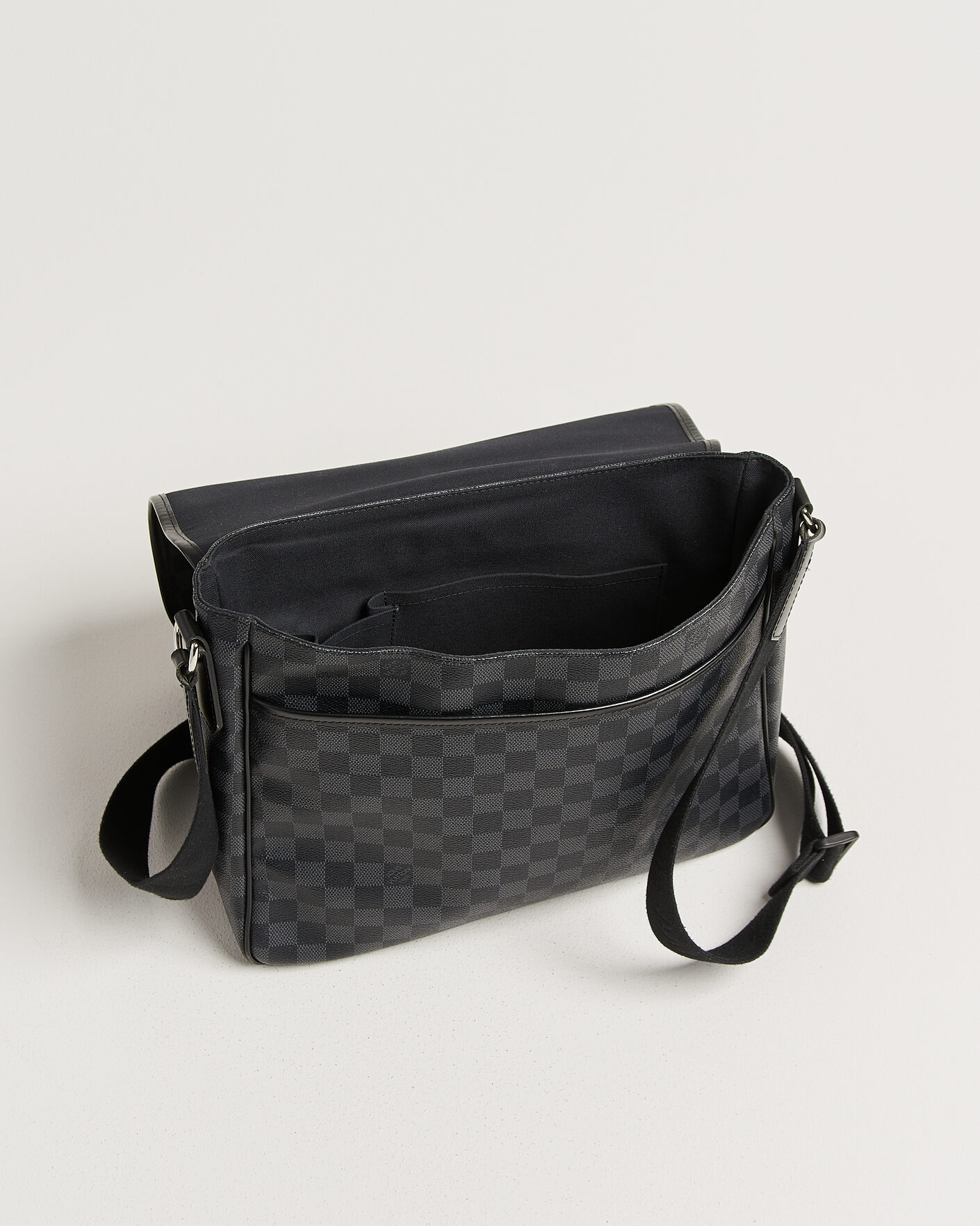 Heren | Pre-Owned & Vintage Bags | Louis Vuitton Pre-Owned | Daniel MM Shoulder Bag Damier Graphite