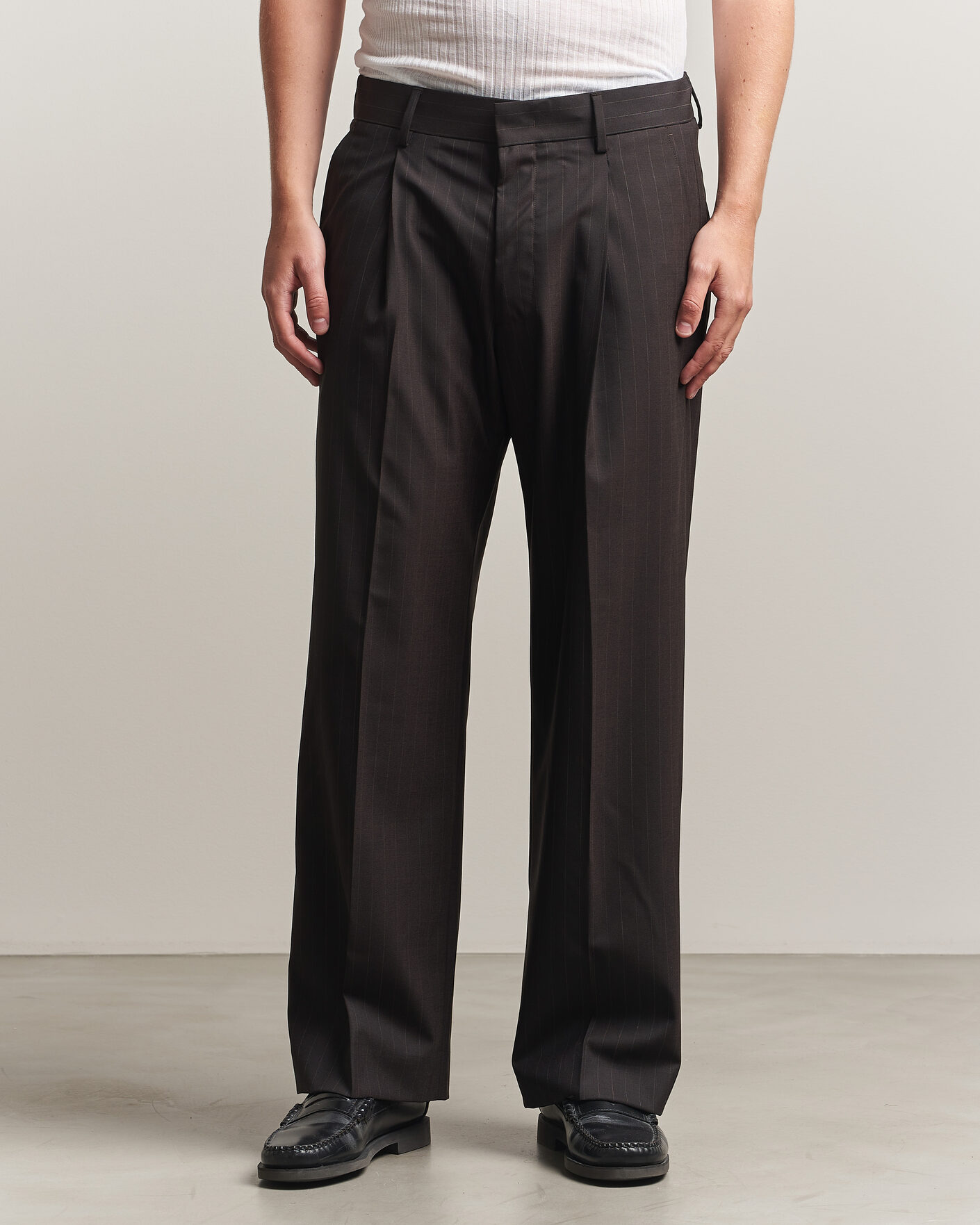 Heren | Broeken | NN07 | Kay Pinstriped Pleated Trousers Dark Brown