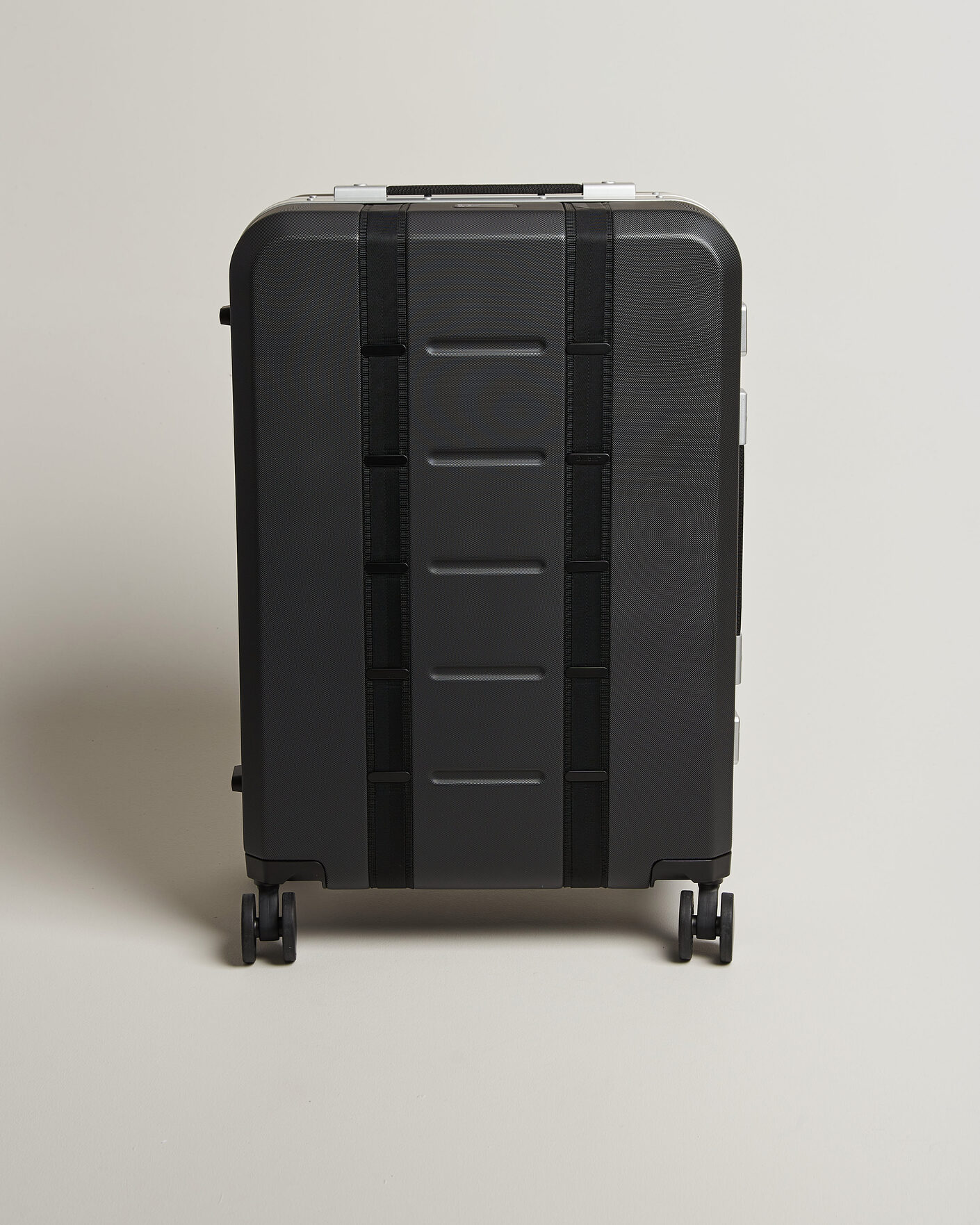 Heren | Tassen | DB | Ramverk Pro Check-In Luggage Medium Silver/Black