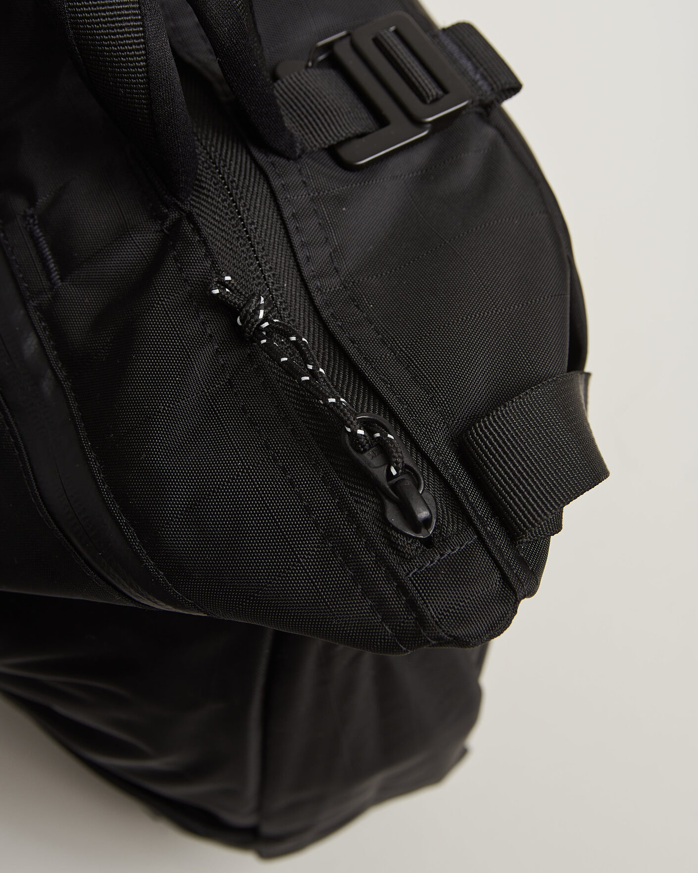 Heren | DB Utility Tote 32L Black Out | DB | Utility Tote 32L Black Out