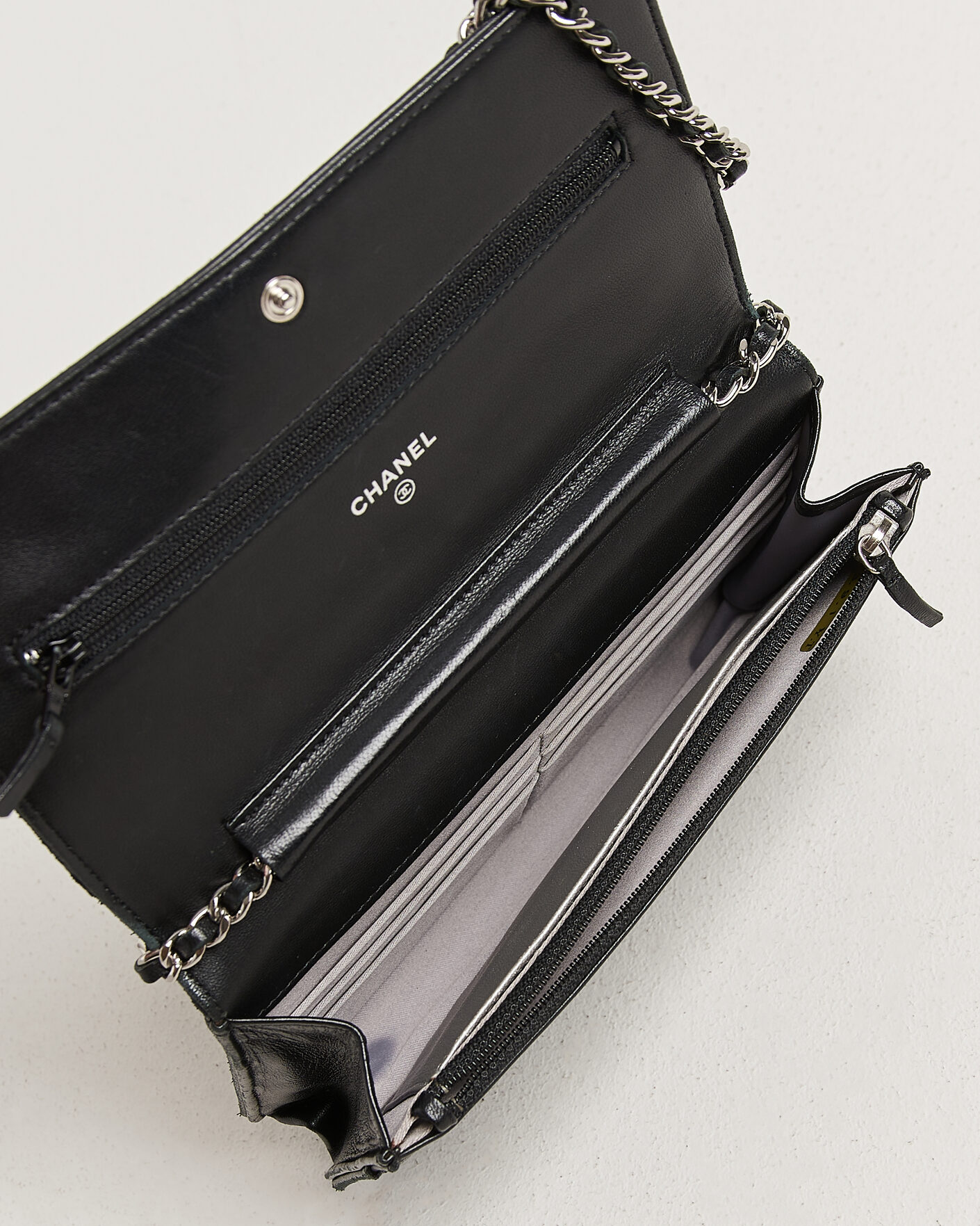 Heren | Pre-Owned & Vintage Bags | Chanel Pre-Owned | Wallet On Chain Camelia Lambskin Black