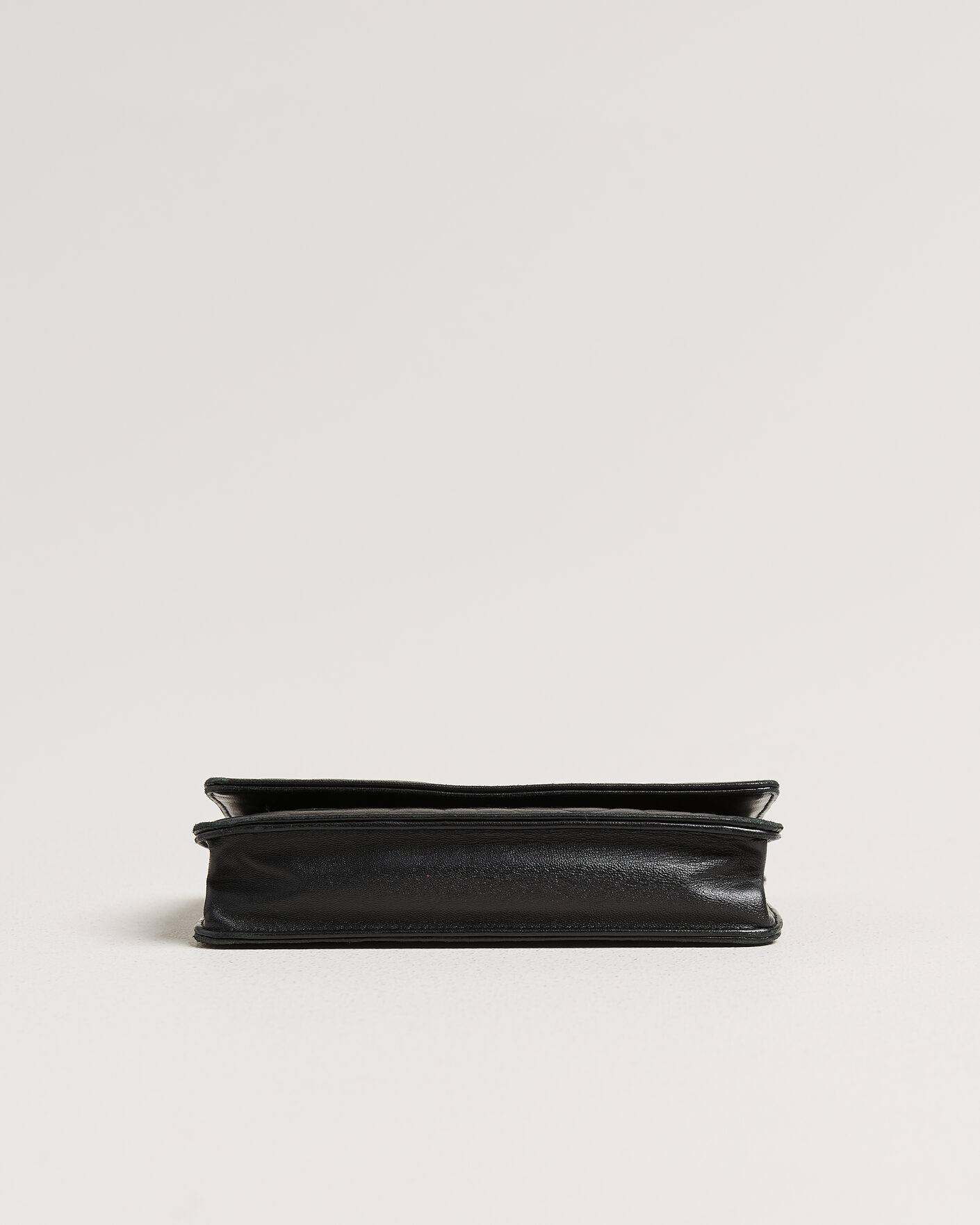 Heren | Pre-Owned & Vintage Bags | Chanel Pre-Owned | Wallet On Chain Camelia Lambskin Black