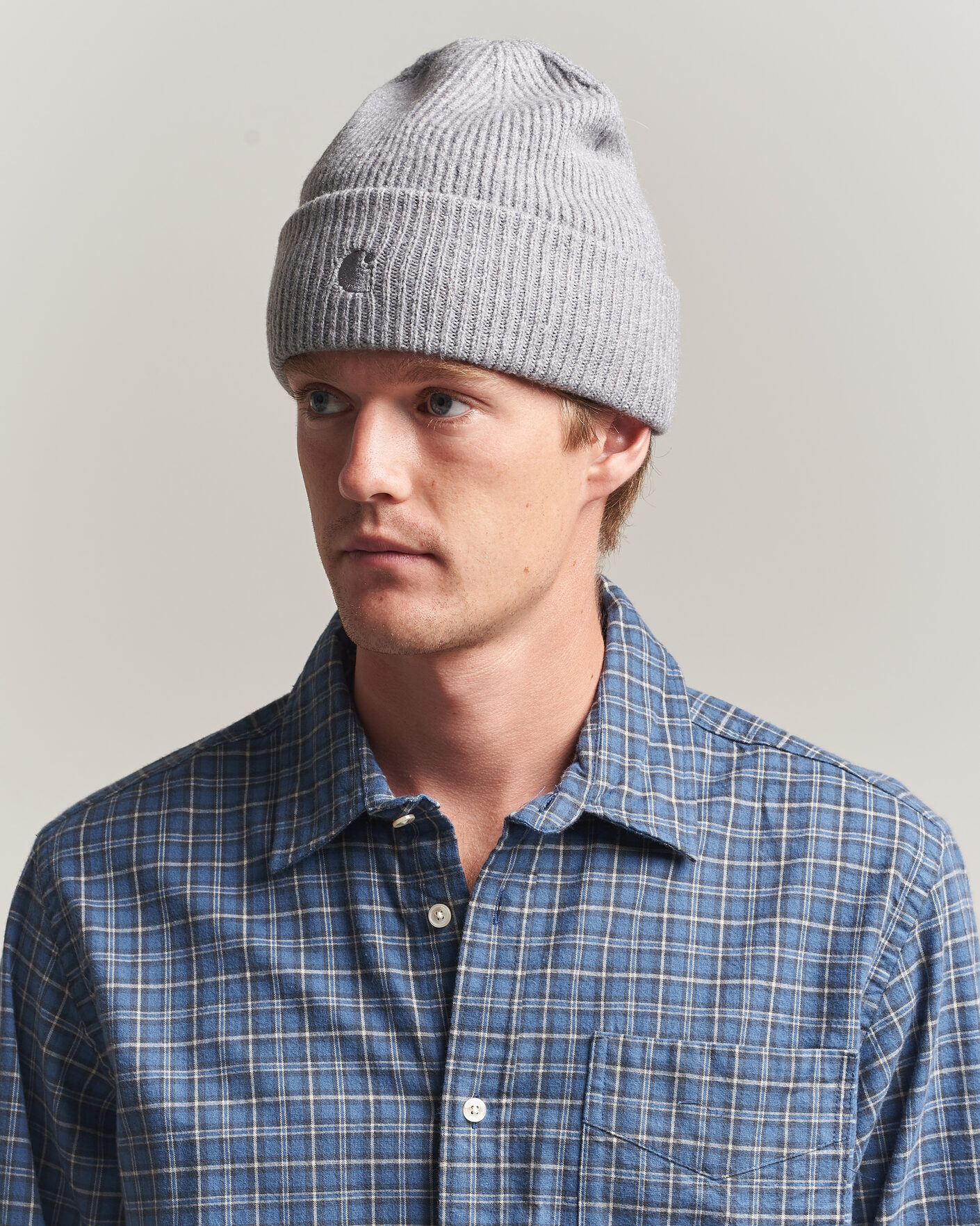 Heren | Mutsen | Carhartt WIP | Curtis Tonal Logo Beanie Shady Grey