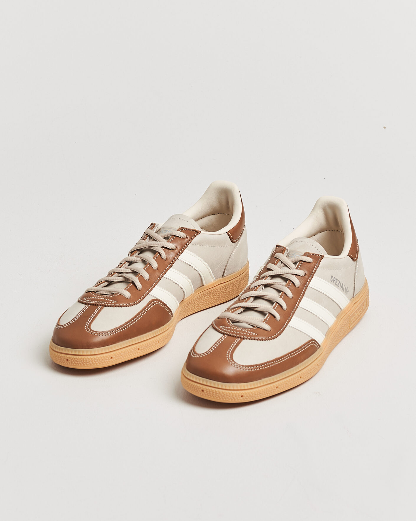 Heren | Sneakers | adidas Originals | Handball Spezial Sneaker Khaki/White