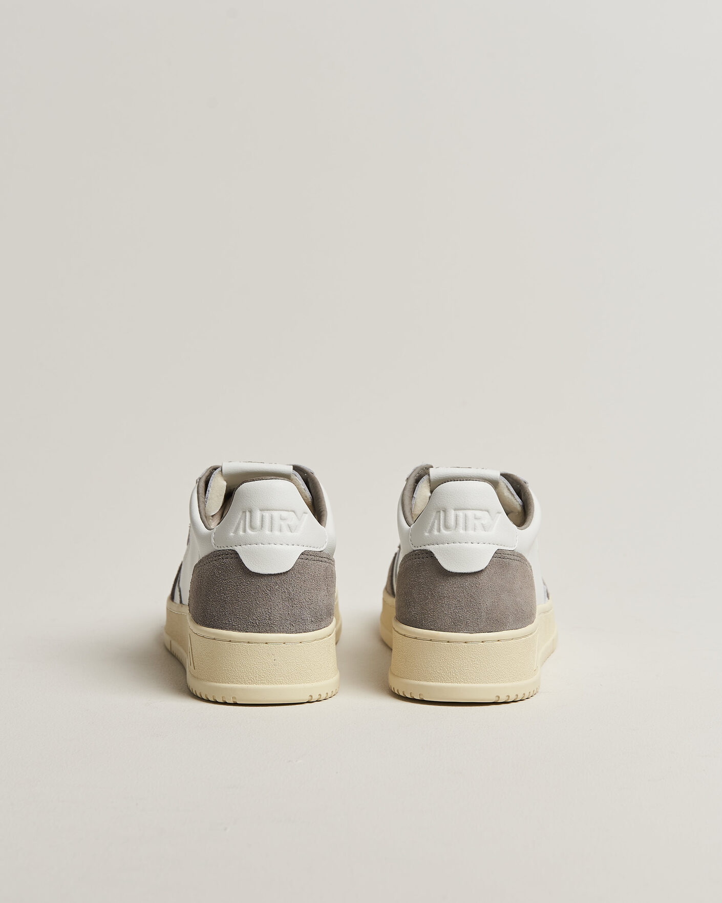 Heren | Sneakers | Autry | Medalist Low Soft Leather/Suede Sneaker White/Cemento