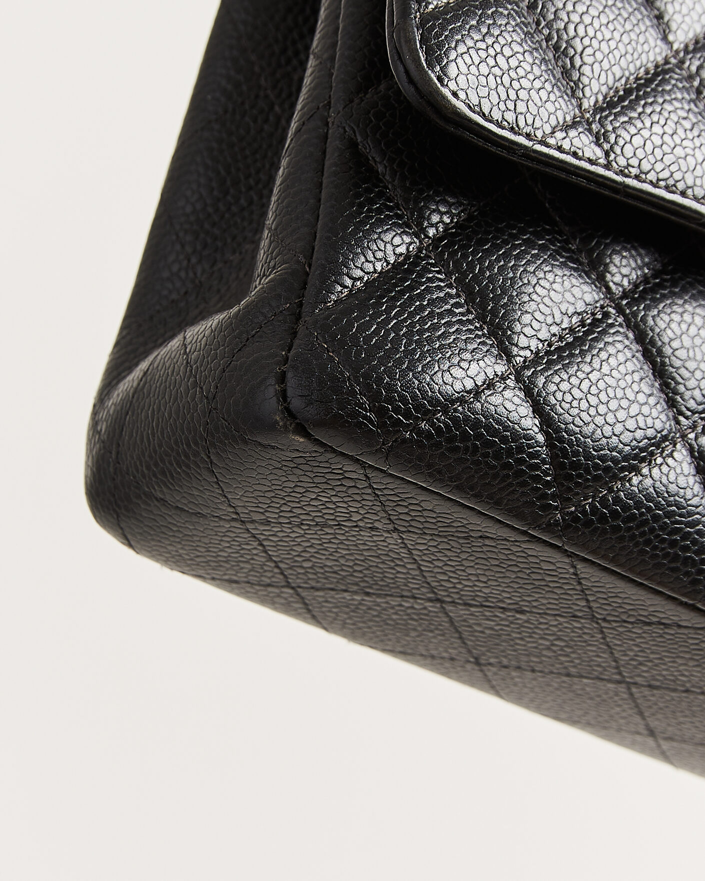 Heren | Chanel Pre-Owned Classic Medium Double Flap Bag Caviar Leather Black | Chanel Pre-Owned | Classic Medium Double Flap Bag Caviar Leather Black
