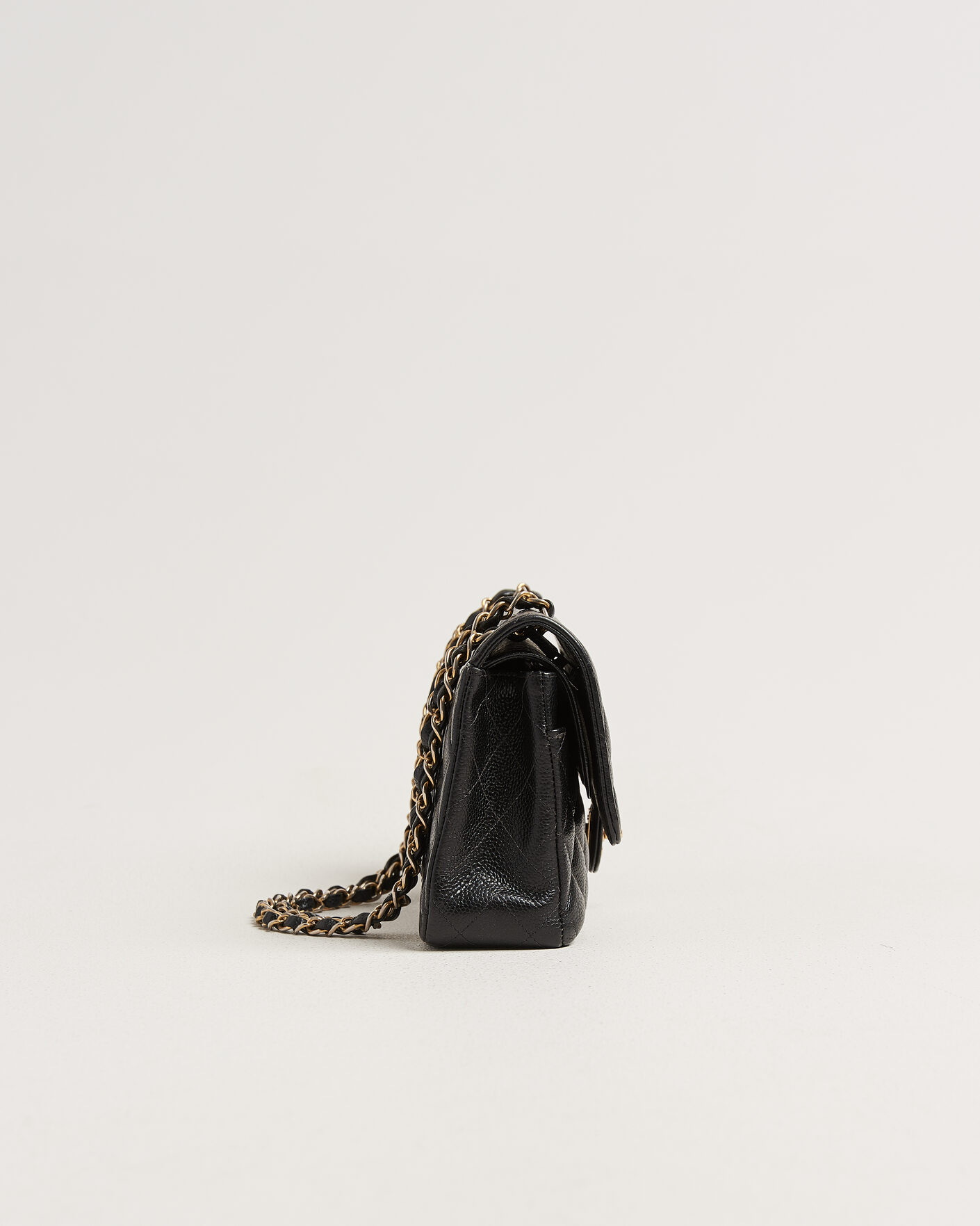 Heren | Chanel Pre-Owned Classic Medium Double Flap Bag Caviar Leather Black | Chanel Pre-Owned | Classic Medium Double Flap Bag Caviar Leather Black