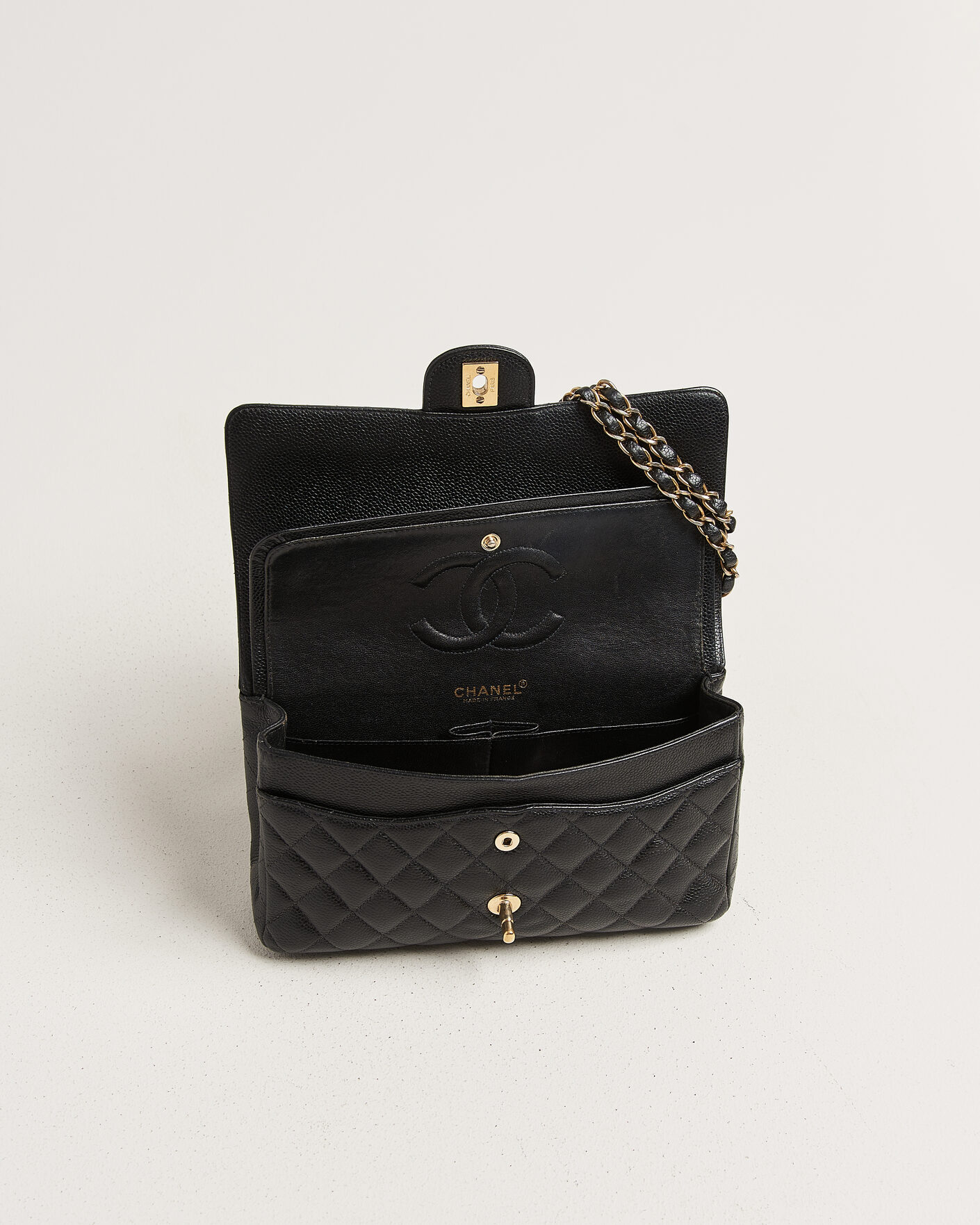 Heren | Chanel Pre-Owned Classic Medium Double Flap Bag Caviar Leather Black | Chanel Pre-Owned | Classic Medium Double Flap Bag Caviar Leather Black