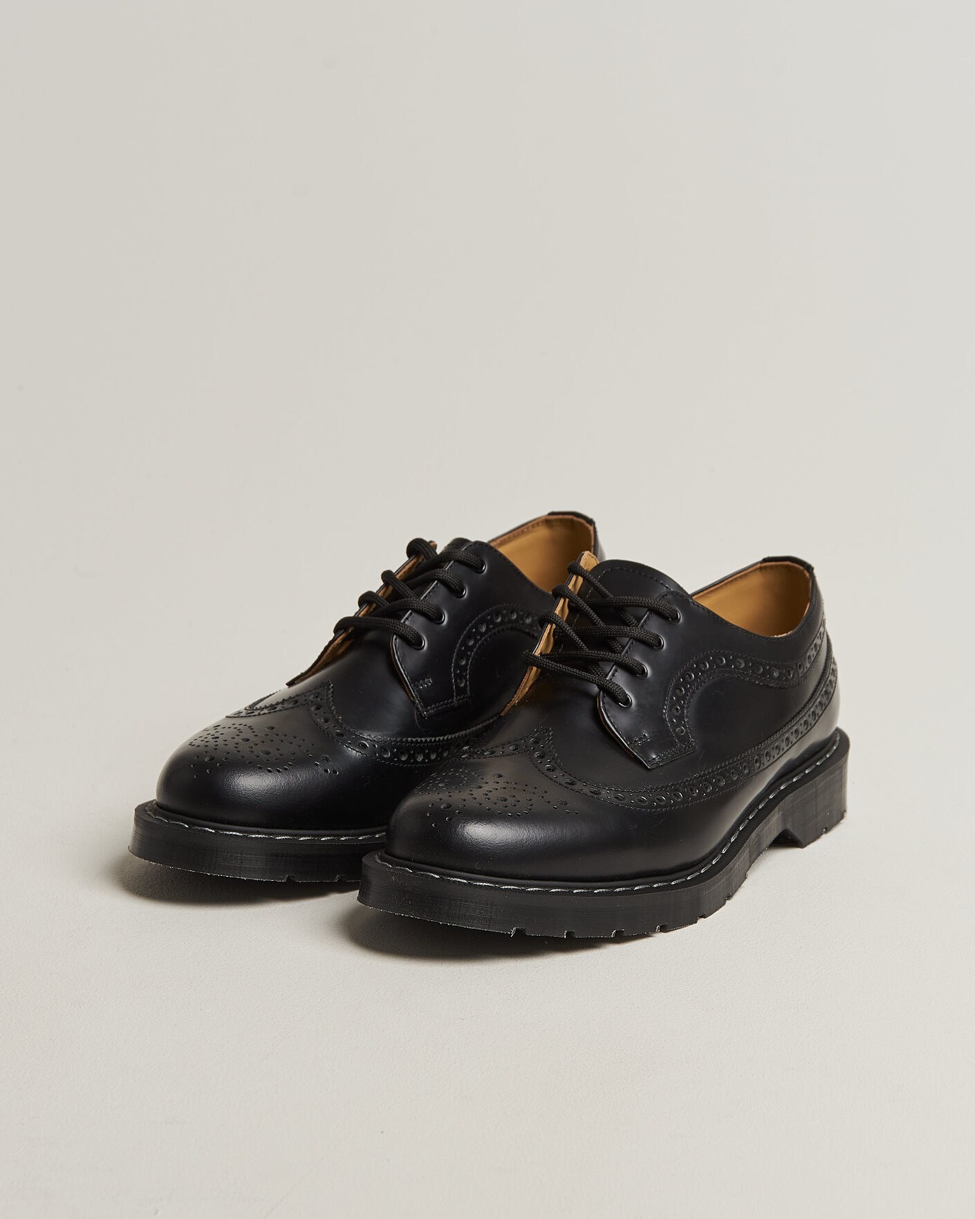 Heren | Brogues | Solovair | American Brogue Shoe Black Shine