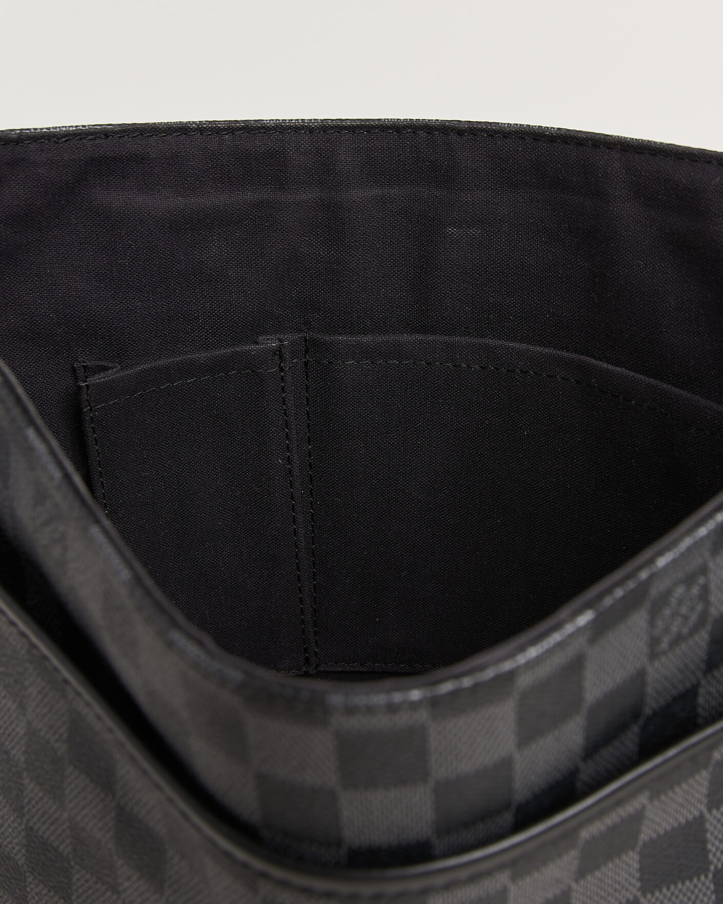 Heren | Pre-Owned & Vintage Bags | Louis Vuitton Pre-Owned | Daniel Shoulder Bag MM Damier Graphite