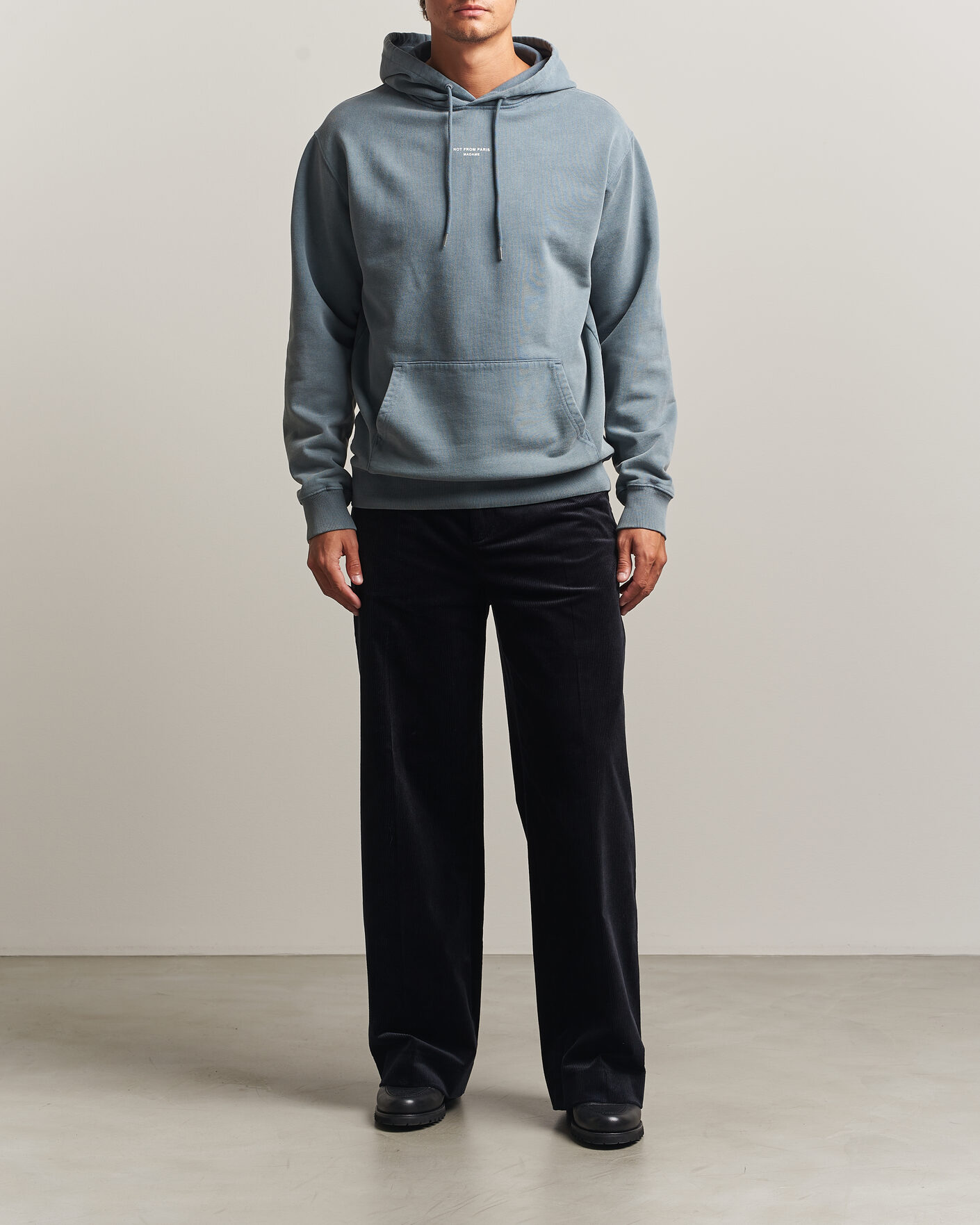 Heren | Truien | Drôle de Monsieur | Classic Slogan Hoodie Dark Grey