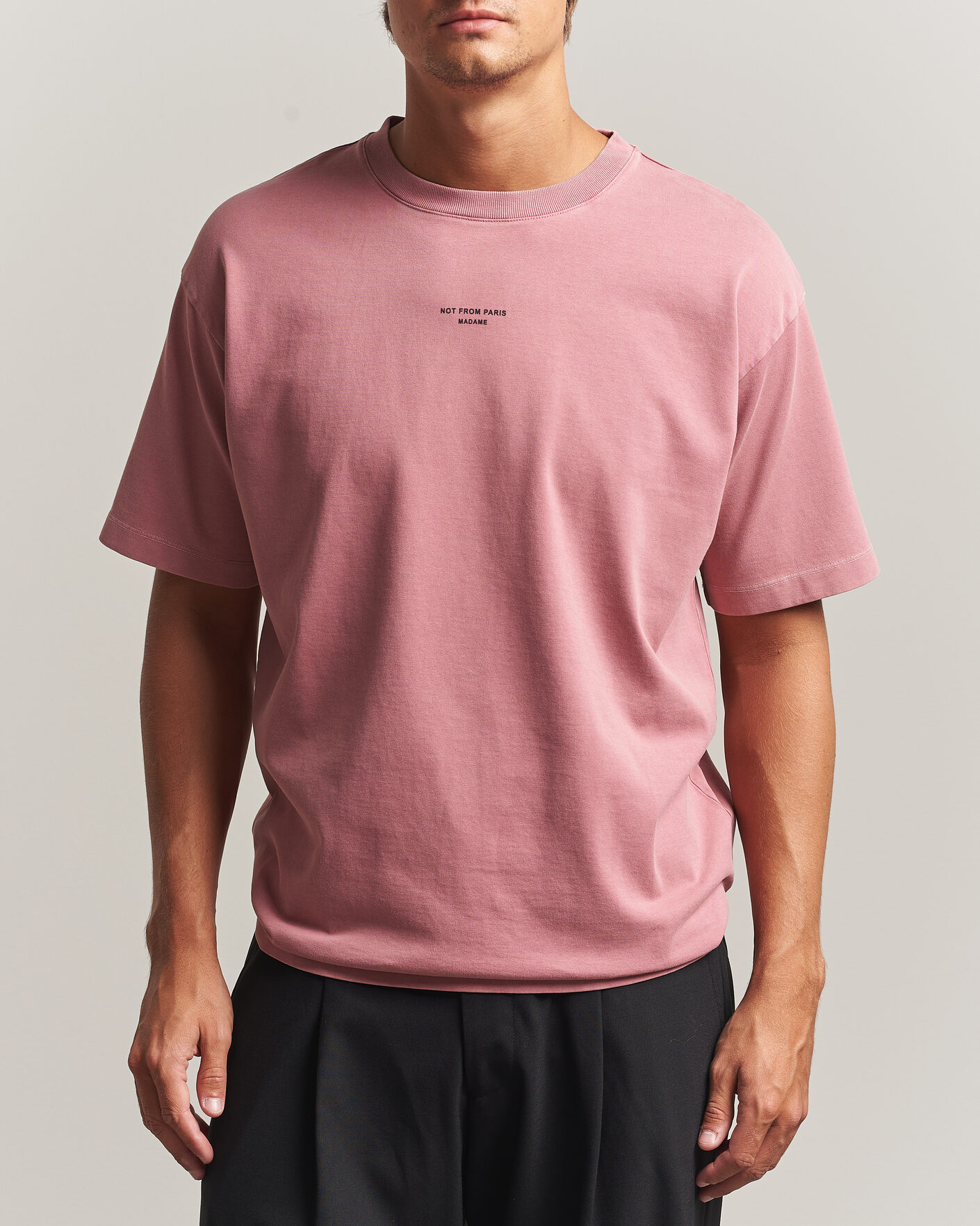 Heren | T-shirts | Drôle de Monsieur | Classic Slogan T-Shirt Dark Pink