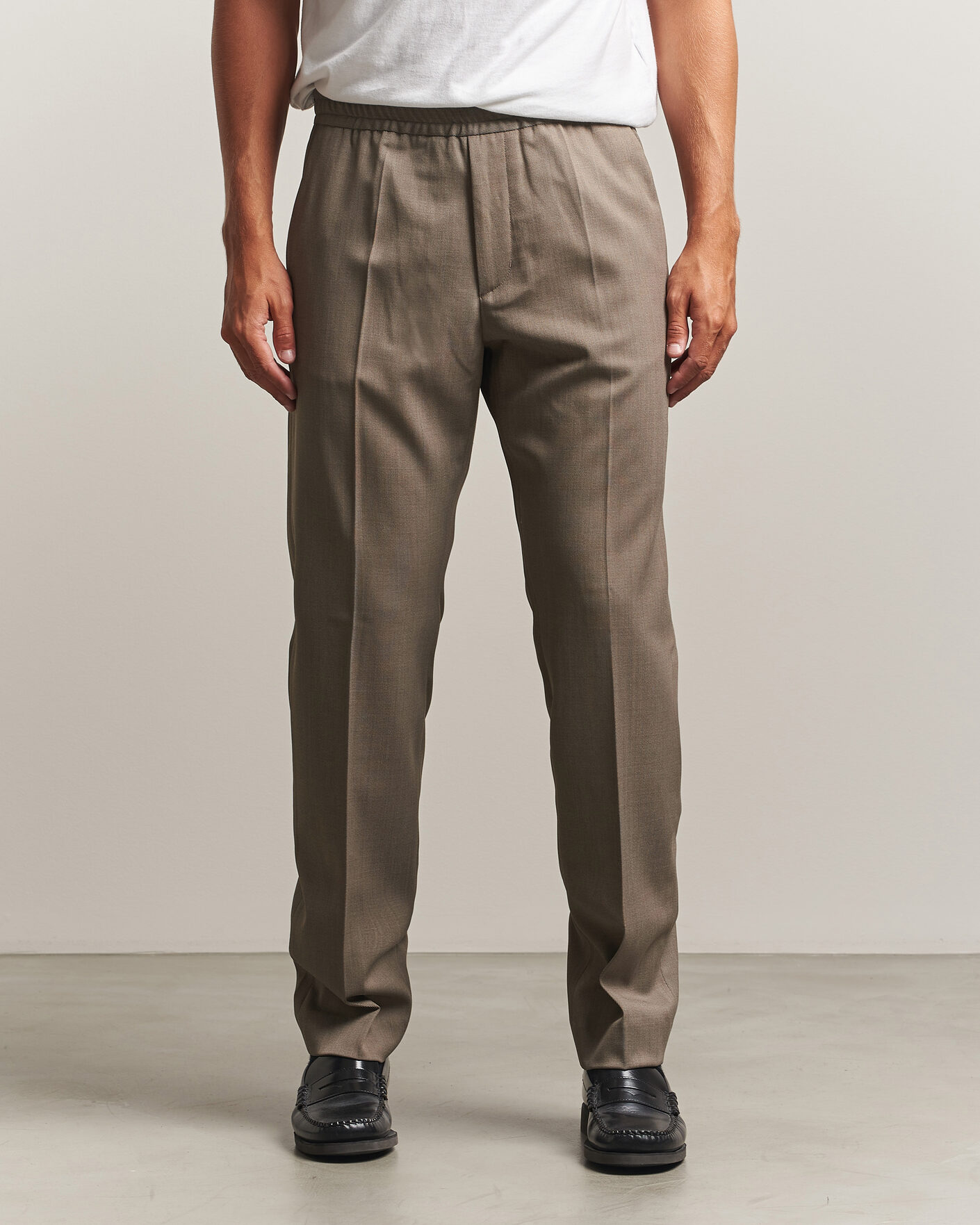 Heren | Broeken | Filippa K | Theo Relaxed Wool Trousers Stone Taupe