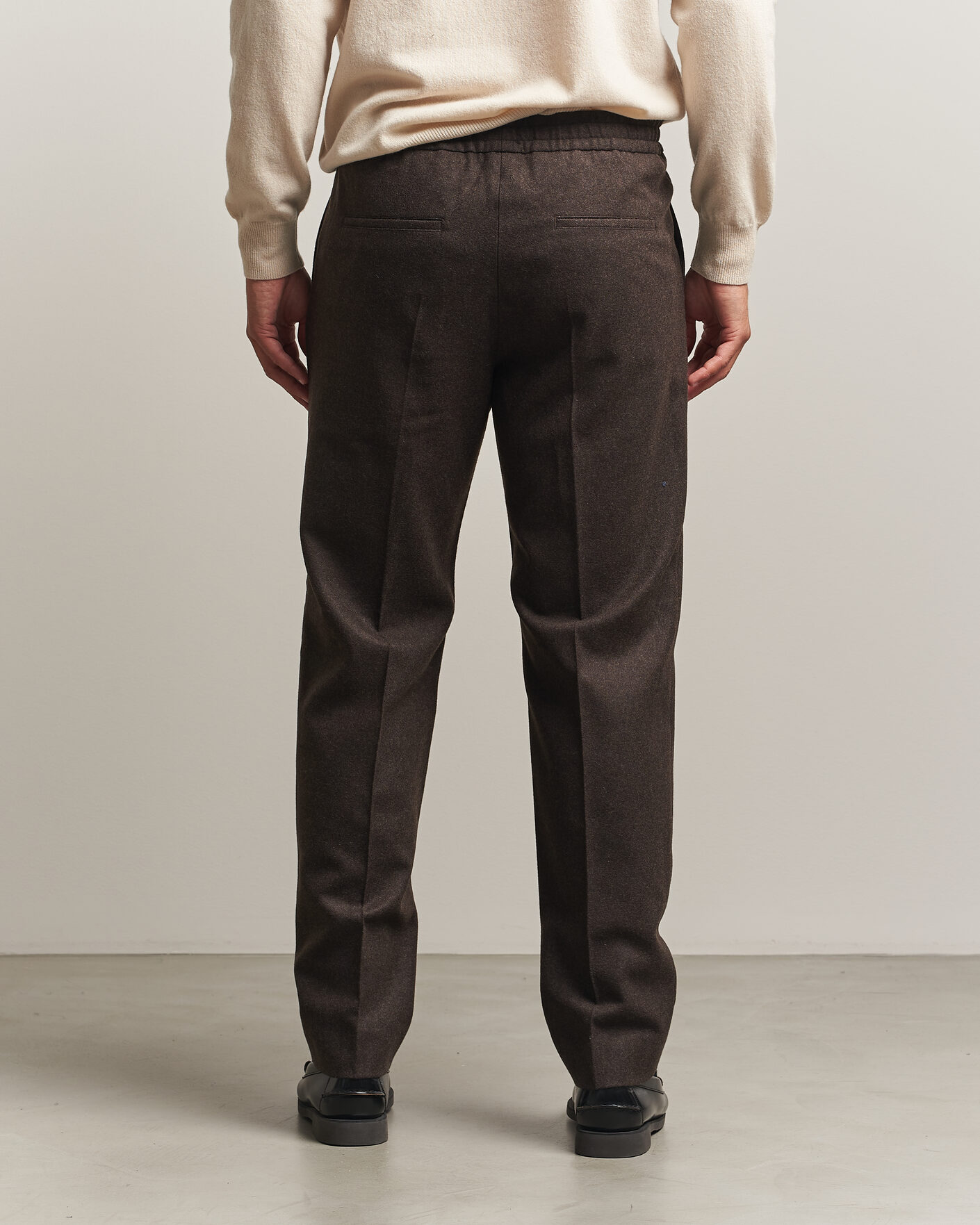 Heren | Broeken | Filippa K | Theo Relaxed Flannel Trousers Walnut Brown