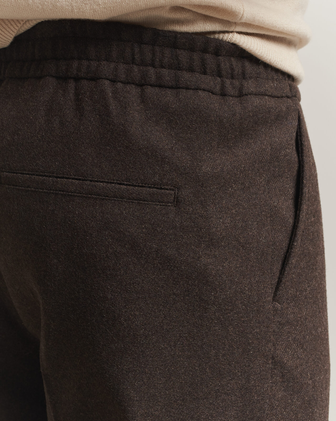 Heren | Broeken | Filippa K | Theo Relaxed Flannel Trousers Walnut Brown
