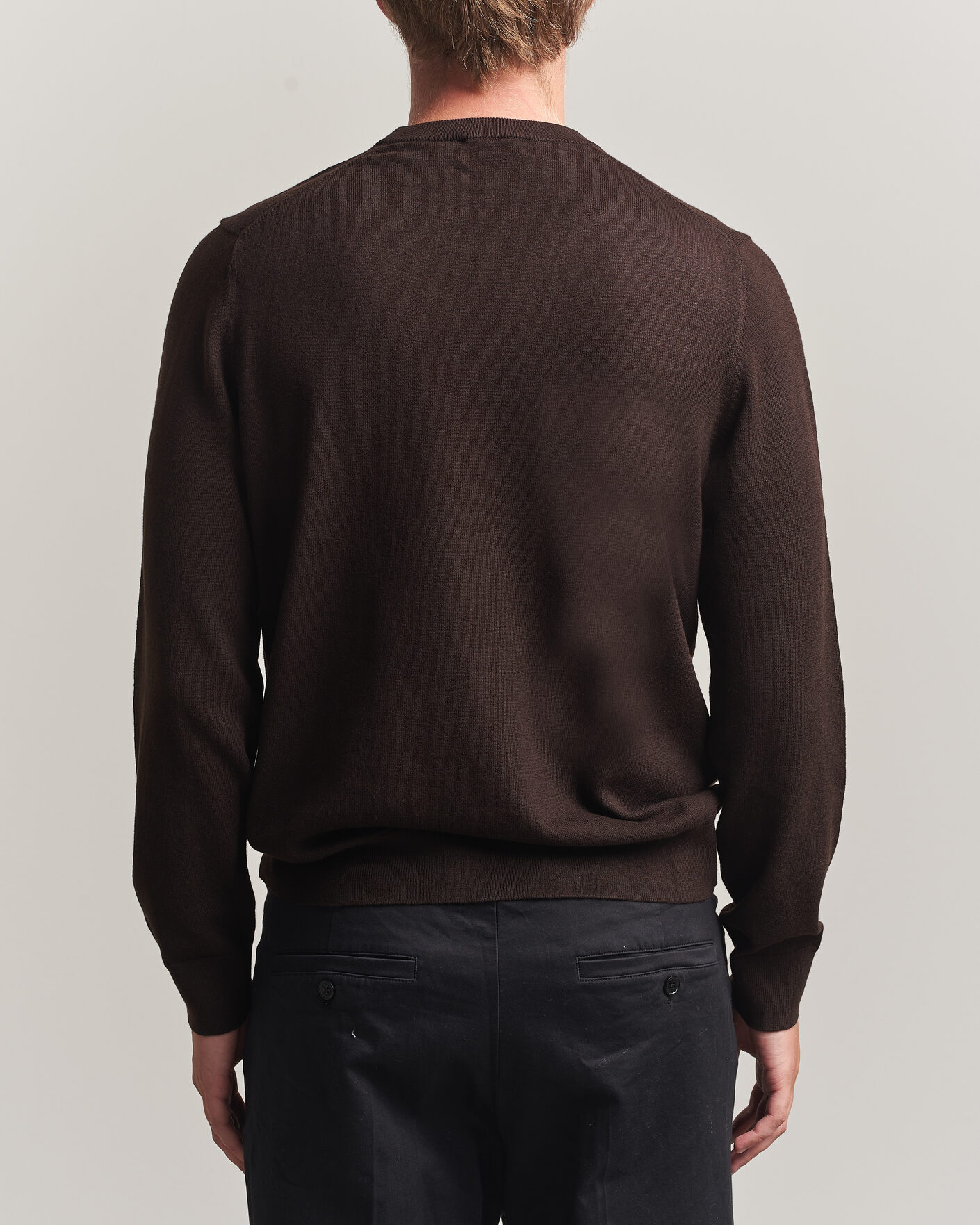 Heren | Truien | Filippa K | Cotton Merino Knitted Sweater Dark Chocolate