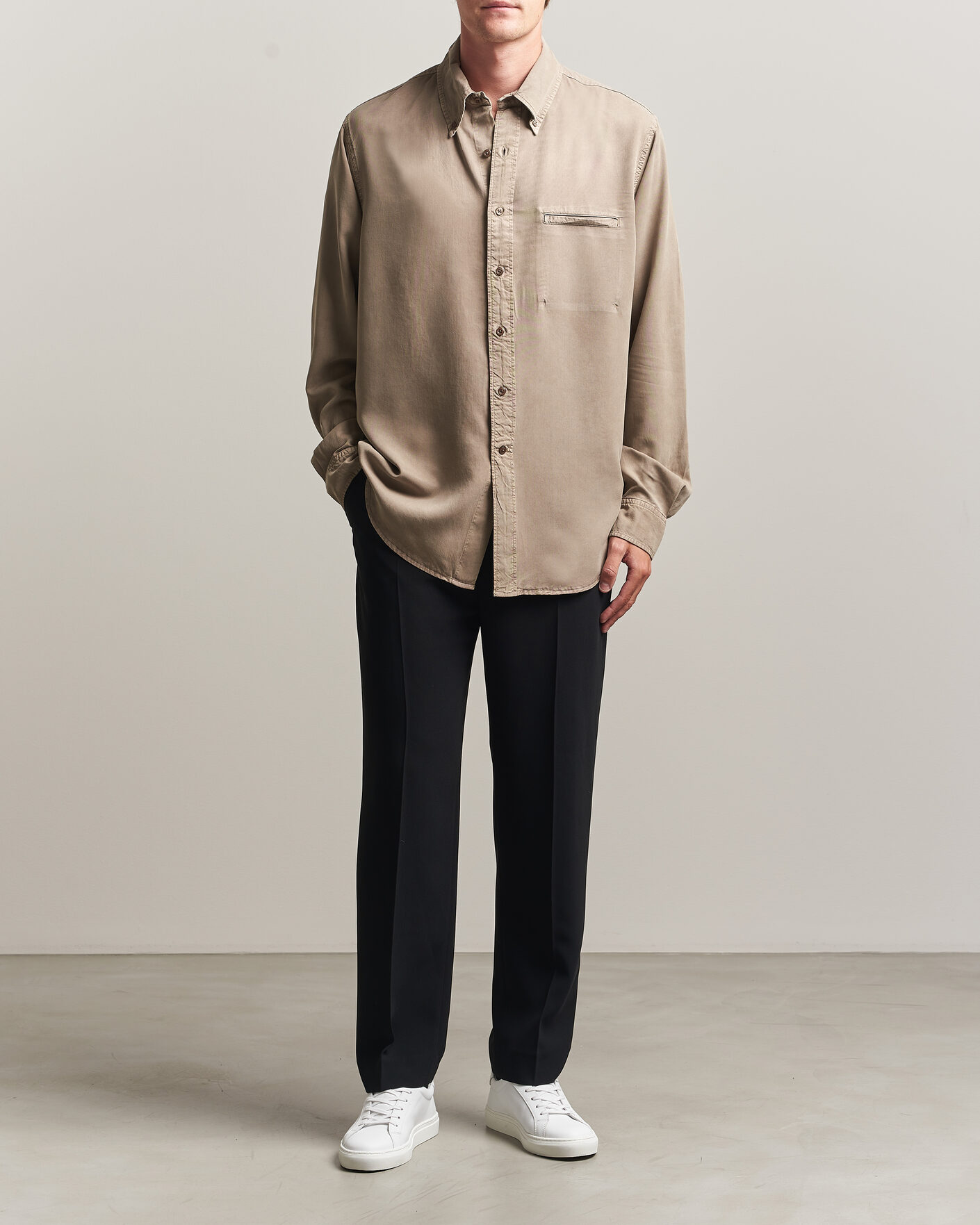 Heren | Overhemden | Filippa K | Zack Lyocell Shirt Stone Taupe