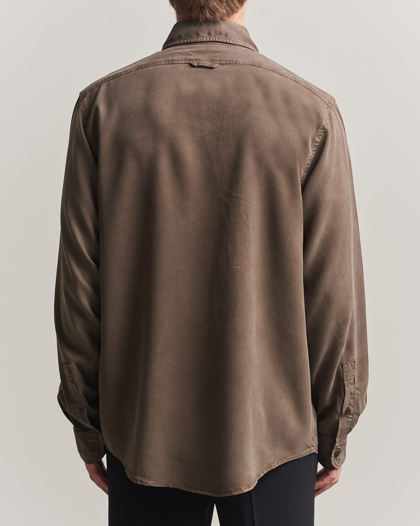 Heren | Overhemden | Filippa K | Zack Lyocell Shirt Ebony Brown