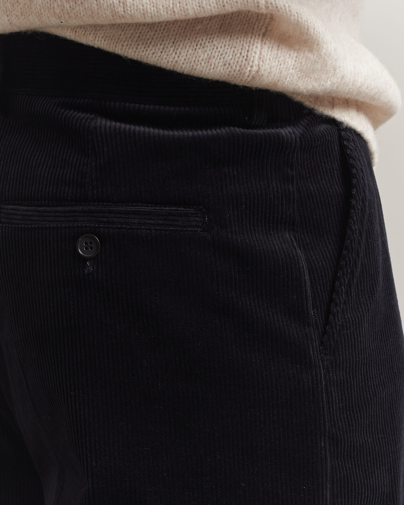 Heren | Broeken | Filippa K | Hector Corduroy Trousers Dark Navy