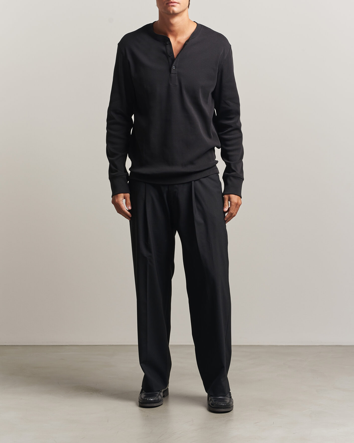 Heren | Truien | Filippa K | Cotton Rib Henley Black