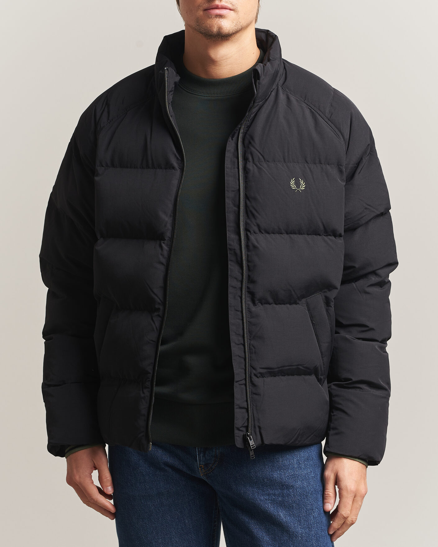 Heren | Jassen | Fred Perry | Raglan Sleeve Padded Jacket Black