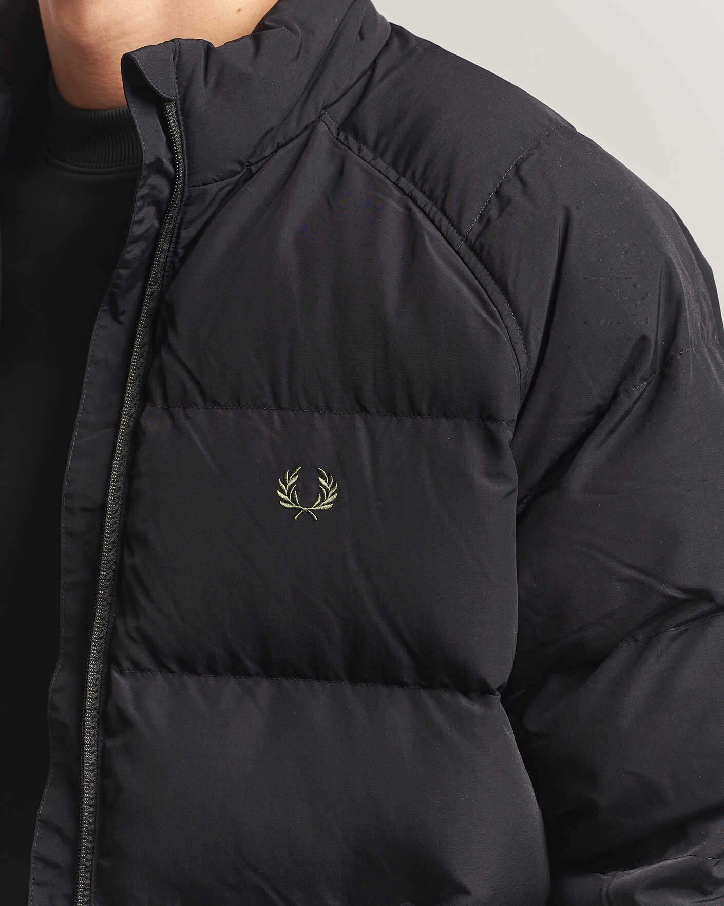 Heren | Jassen | Fred Perry | Raglan Sleeve Padded Jacket Black