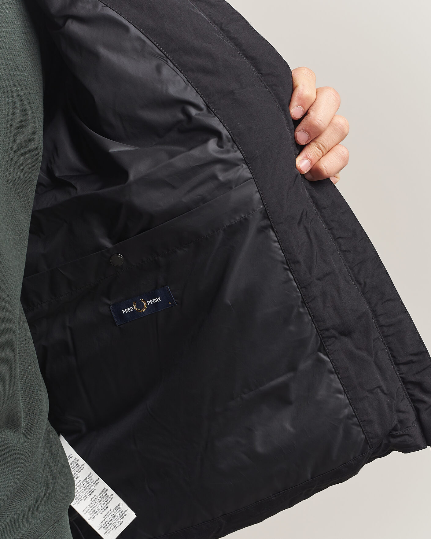 Heren | Jassen | Fred Perry | Raglan Sleeve Padded Jacket Black