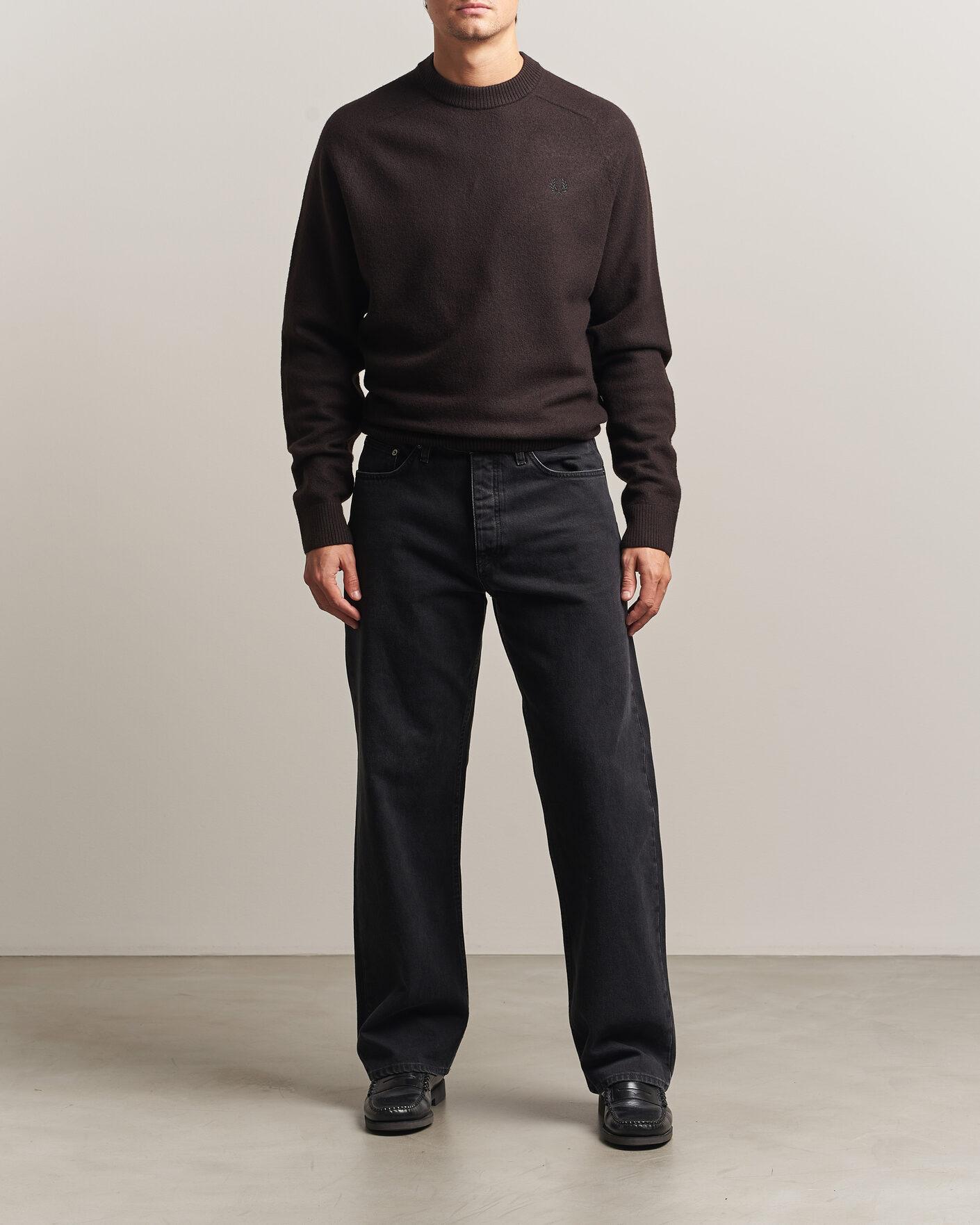 Heren | Truien | Fred Perry | Wool Saddle Sleeve Crew Neck Rich Brown