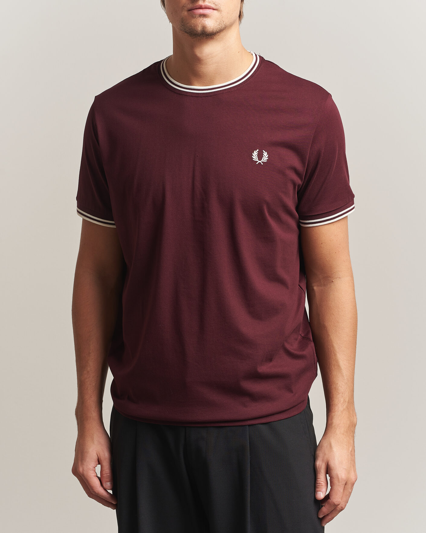 Heren | T-shirts | Fred Perry | Twin Tipped T-Shirt Oxblood