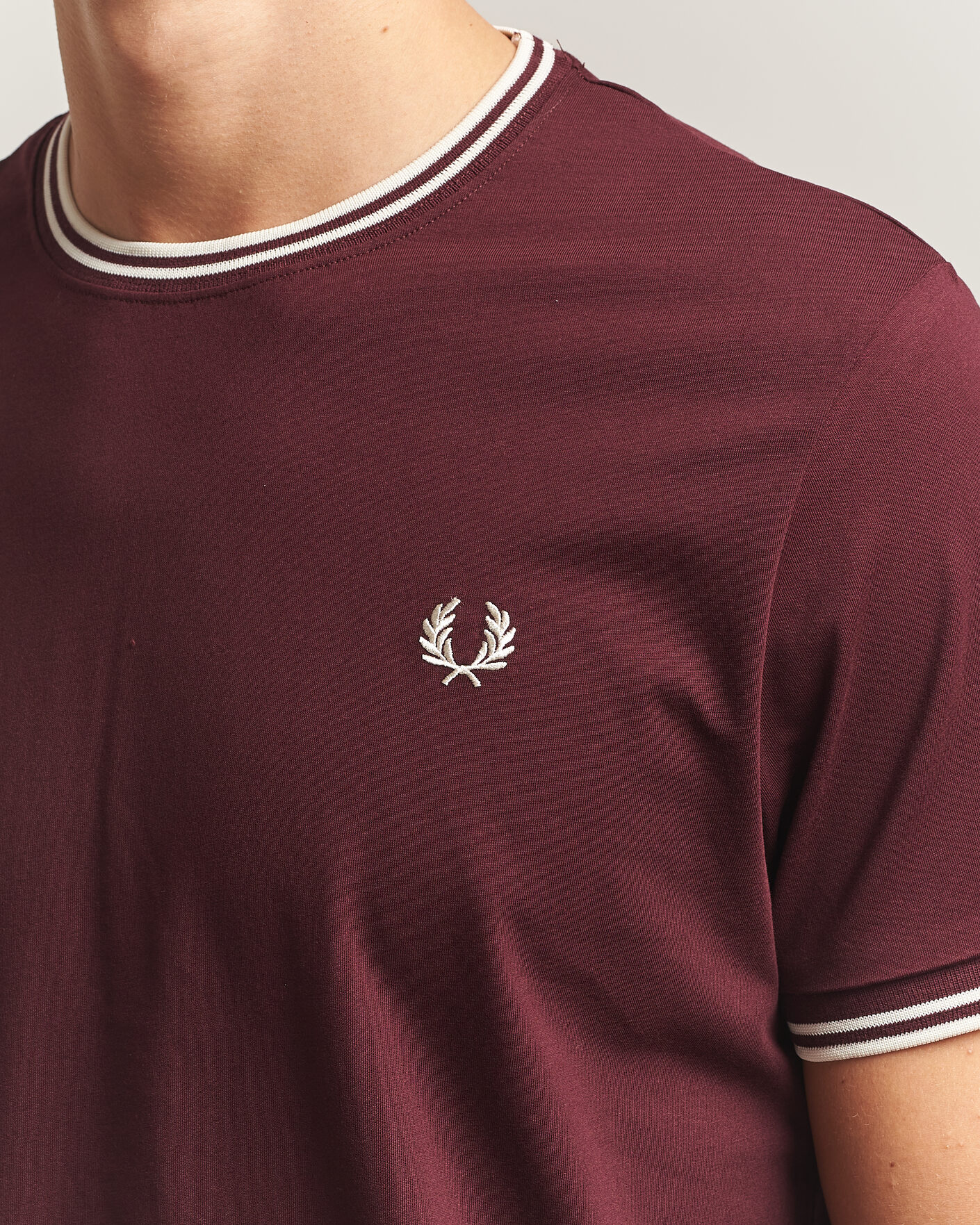 Heren | T-shirts | Fred Perry | Twin Tipped T-Shirt Oxblood