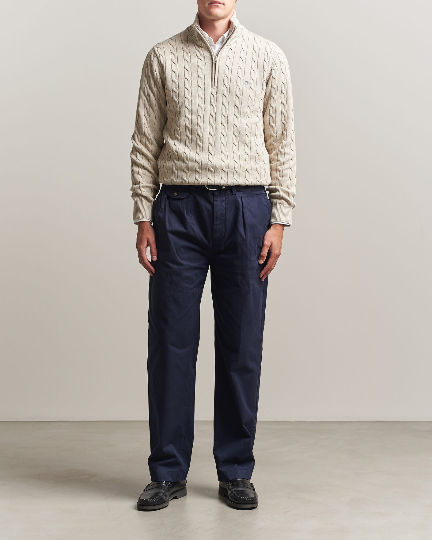 Heren | Broeken | Gant | Relaxed Fit Pleated Cotton Twill Pants Evening Blue