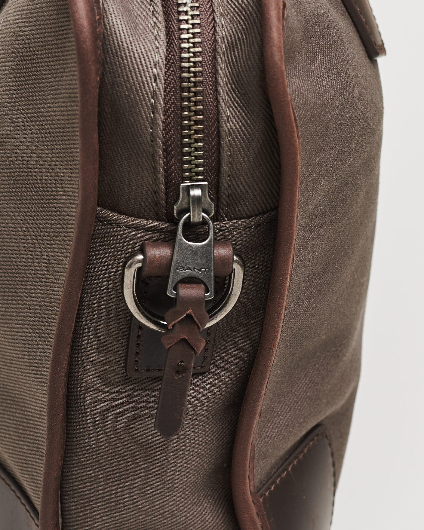 Heren | Tassen | Gant | Modern Premium Canvas Commuter Bag Faded Taupe