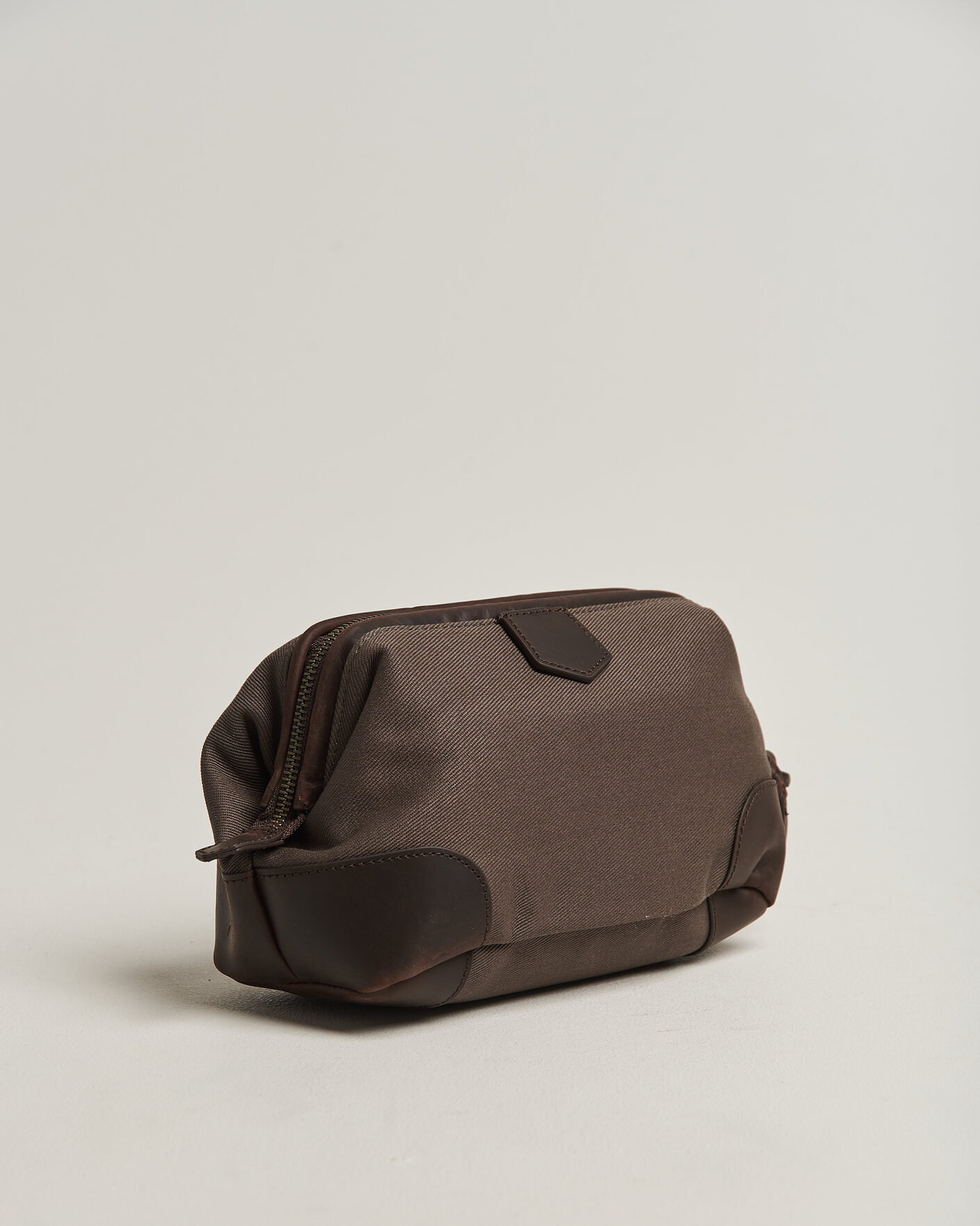 Heren | Tassen | Gant | Modern Premium Canvas Washbag Faded Taupe