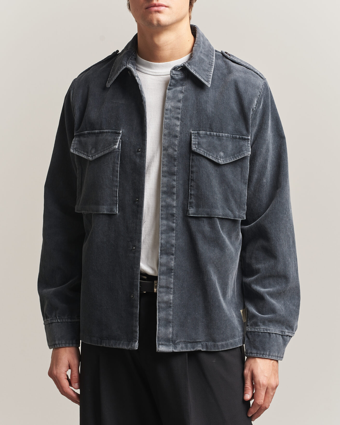 Heren | Overhemden | Aspesi | Double Pocket Corduroy Overshirt Washed Black