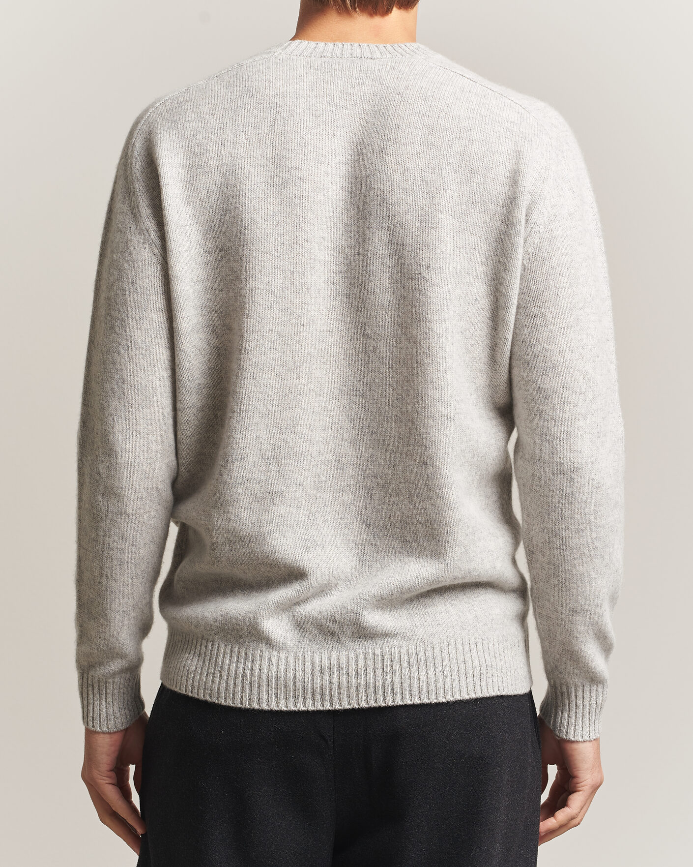 Heren | Truien | Boglioli | Cloud Cashmere Crew Neck Light Grey