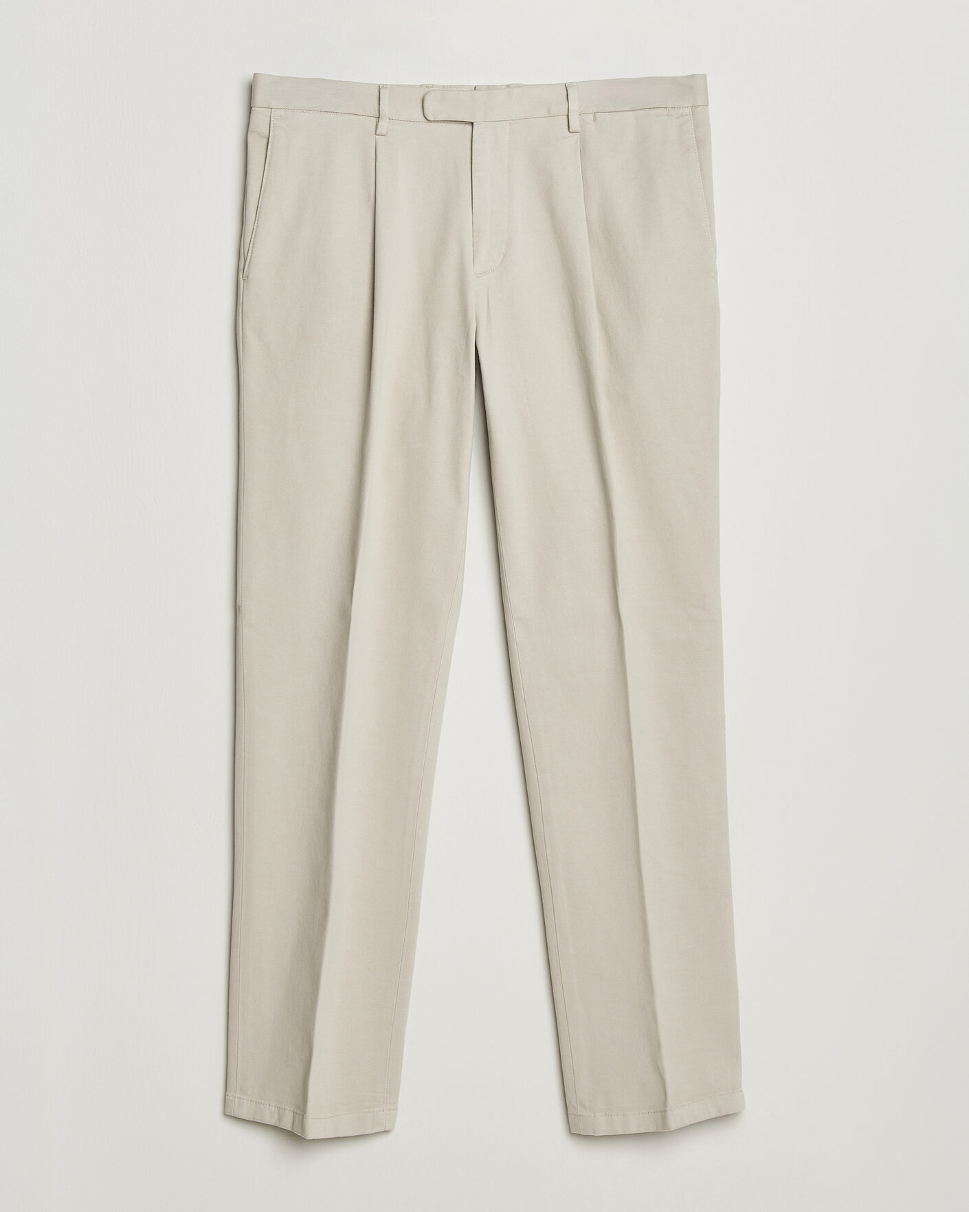 Heren | Broeken | Boglioli | Pleated Cotton Twill Chinos Light Beige
