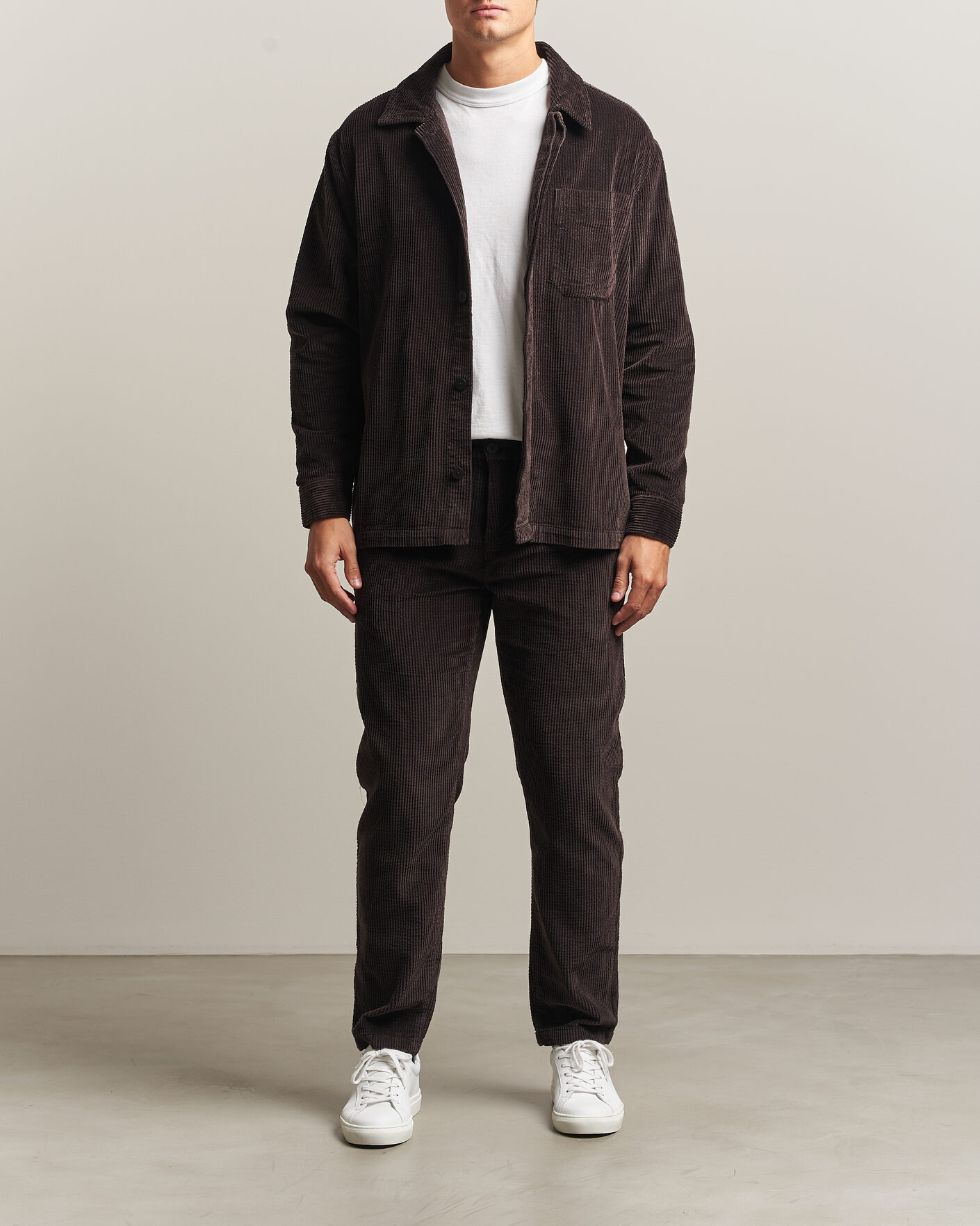 Heren | Overhemden | KnowledgeCotton Apparel | Cotton Corduroy Overshirt Chocolate