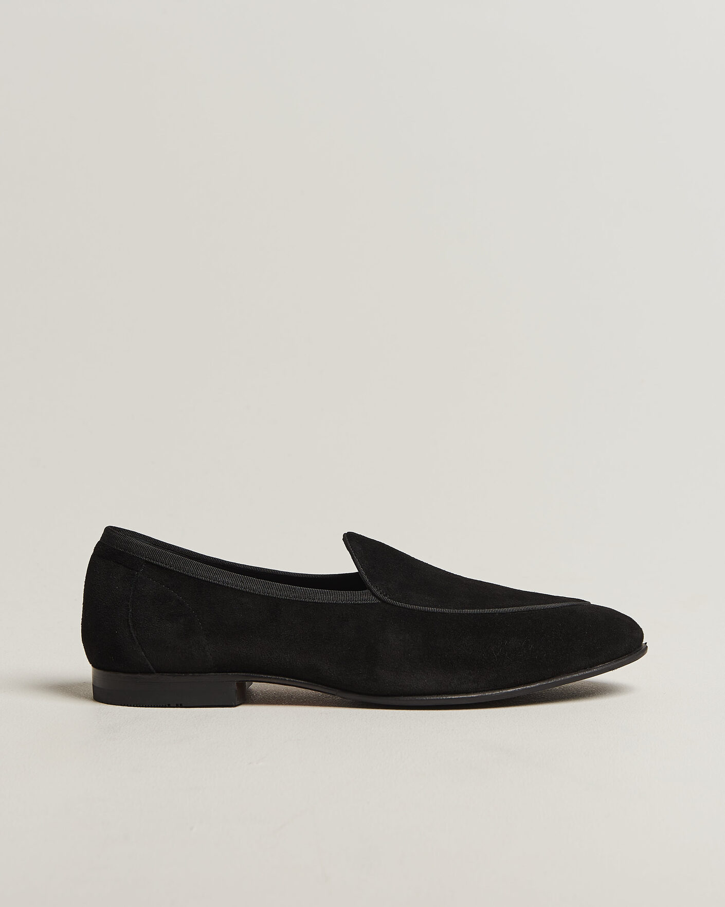 Heren | Instappers | Loake 1880 | Belgrave Black Suede Belgian Loafer Black