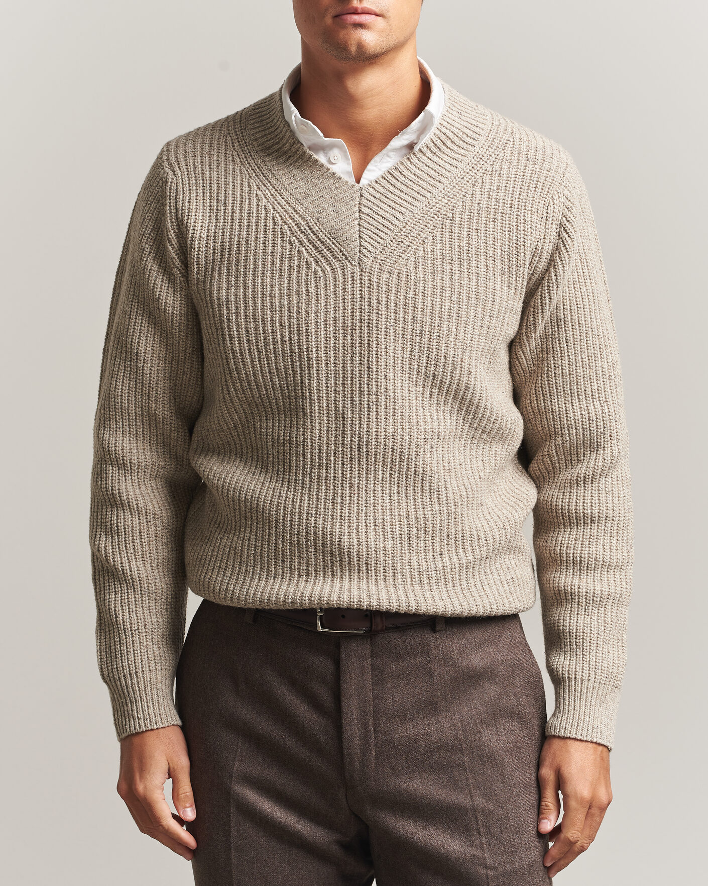 Heren | Truien | Morgano | Fisherman Ribb Donegal Knitted V-Neck Beige