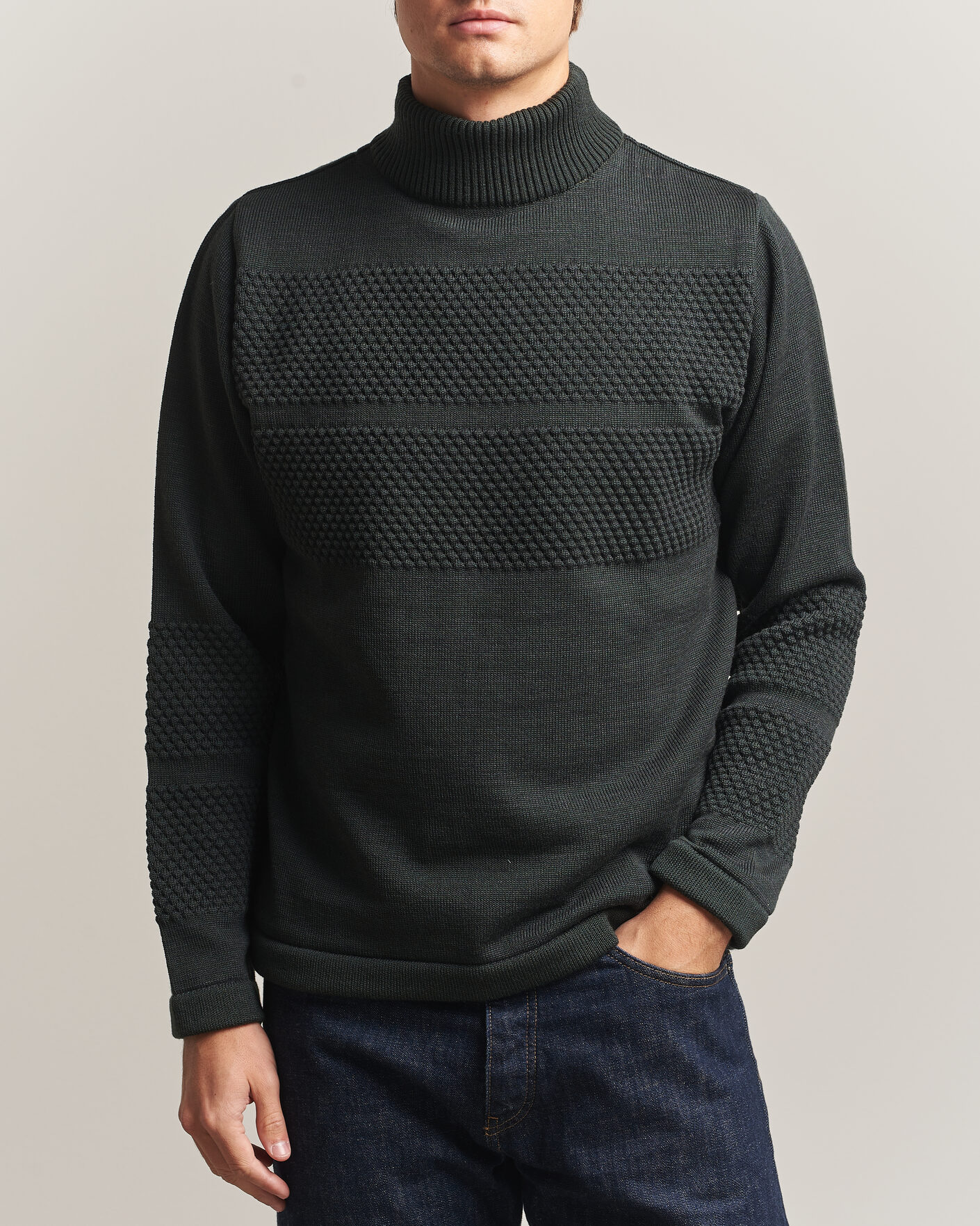 Heren | Truien | S.N.S. Herning | Fisherman High Neck Terrain Green