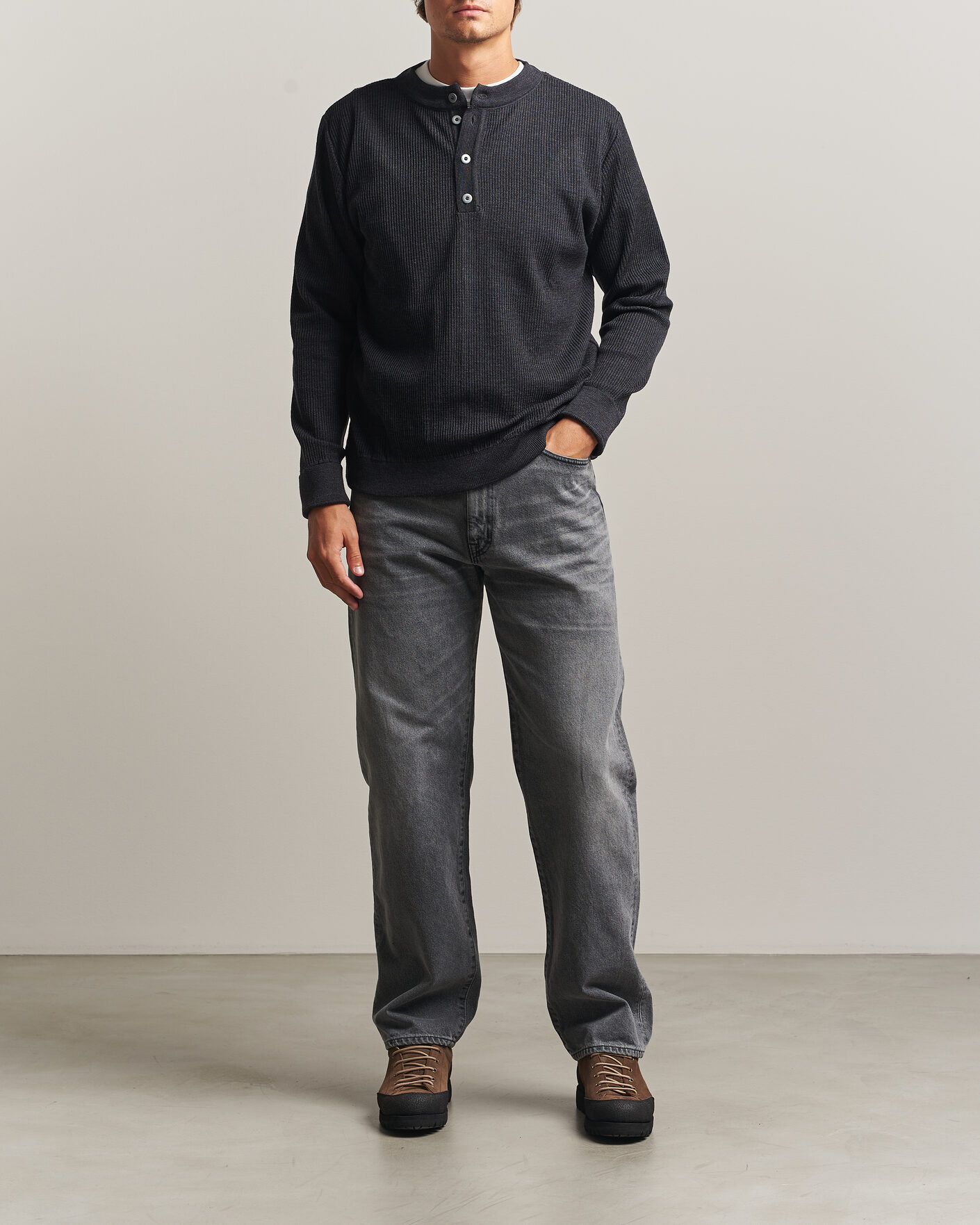 Heren | Truien | S.N.S. Herning | Stamina Rib Henley Magnetite Black